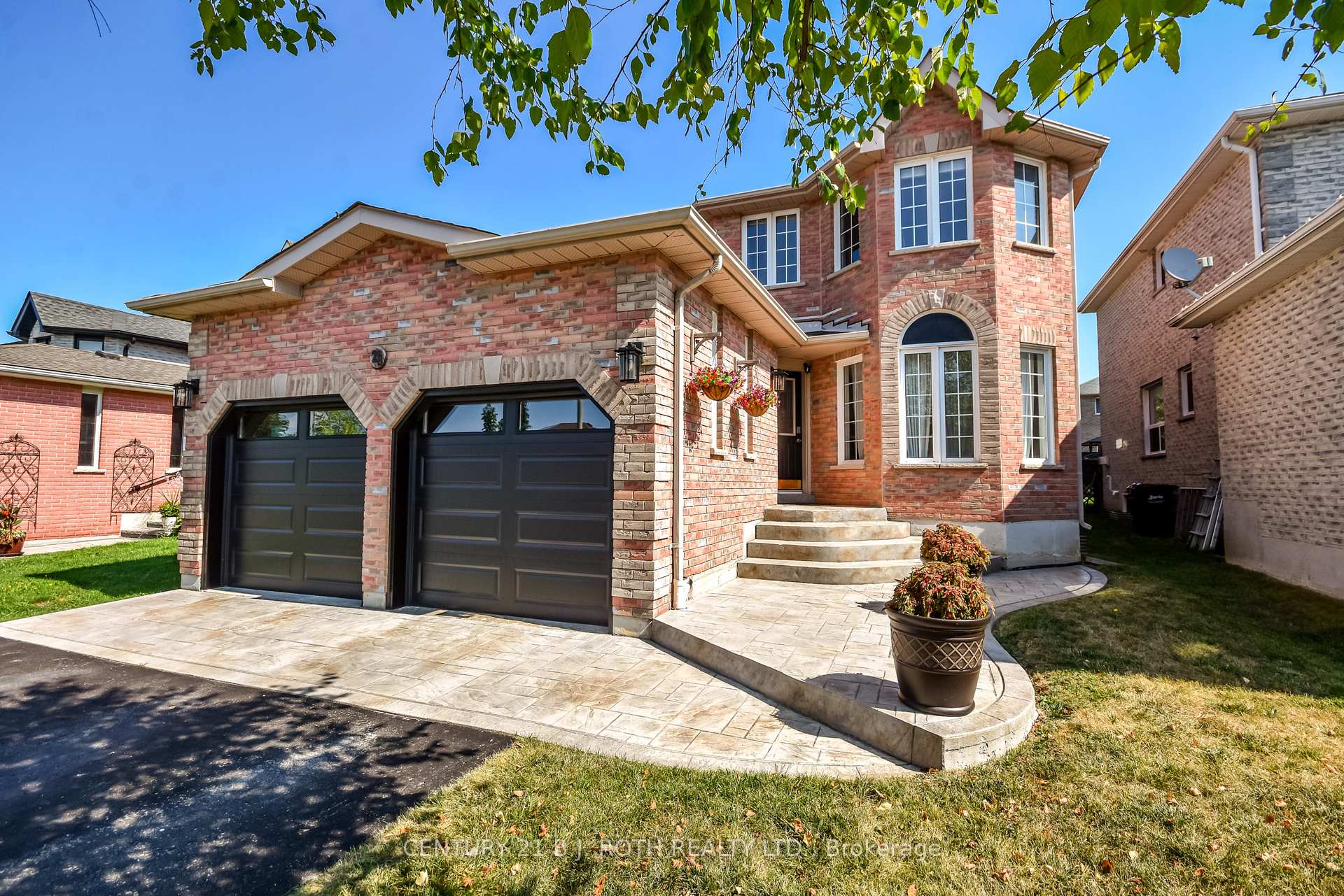 Front of 28 Shaina Court