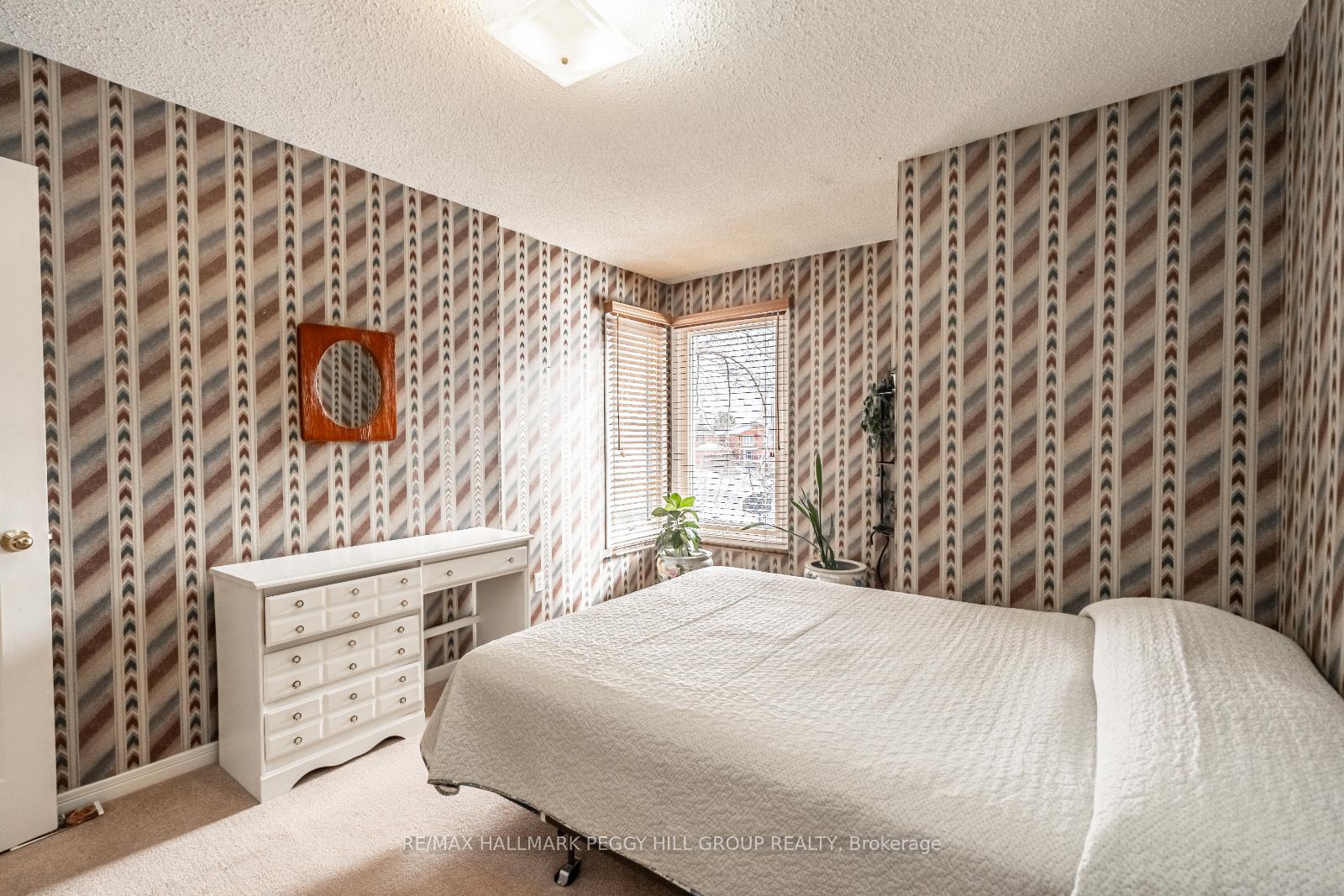 Photo 14 of 16 Kimbergate Way, Vaughan, Brownridge — HOMEH