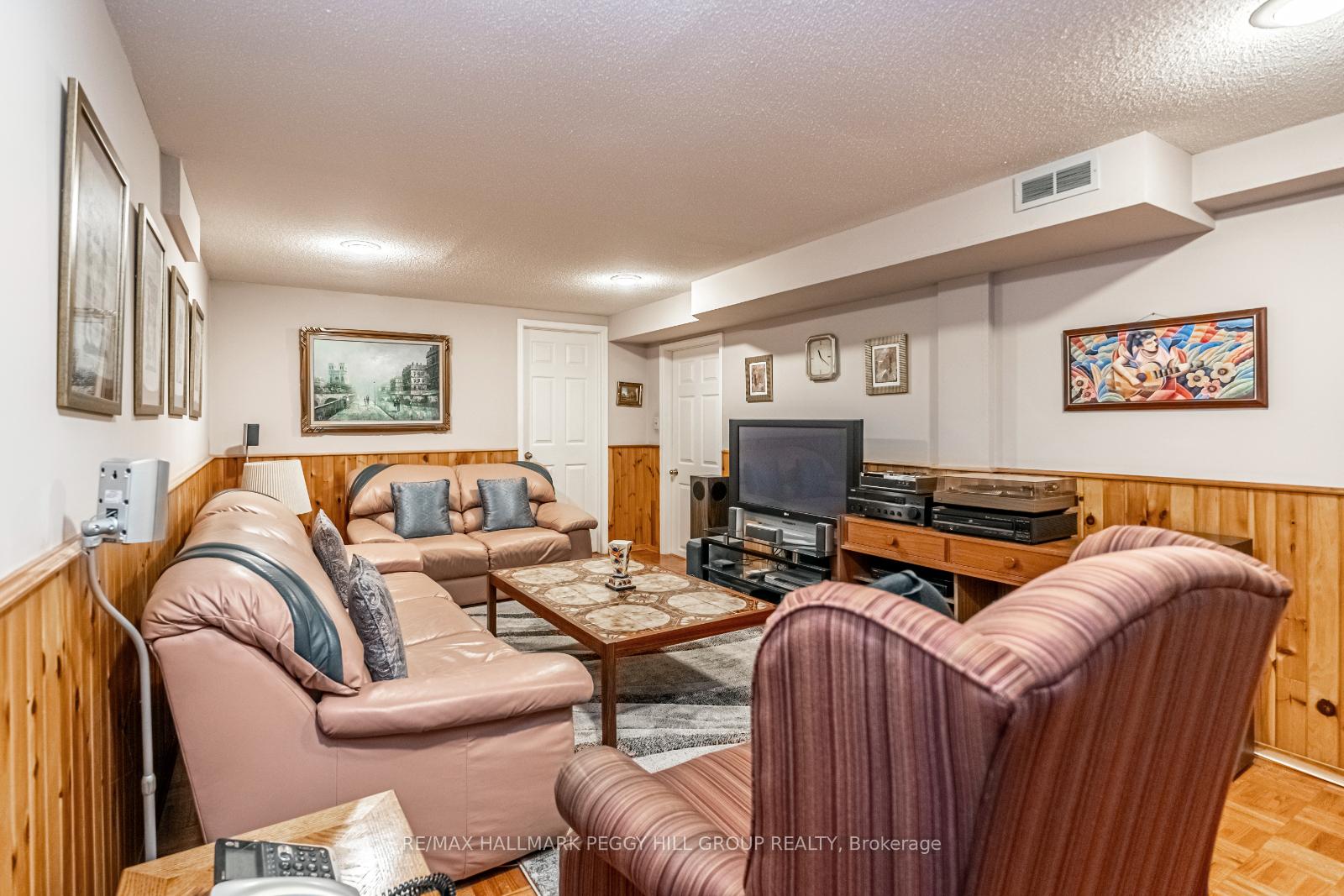 Photo 17 of 16 Kimbergate Way, Vaughan, Brownridge — HOMEH