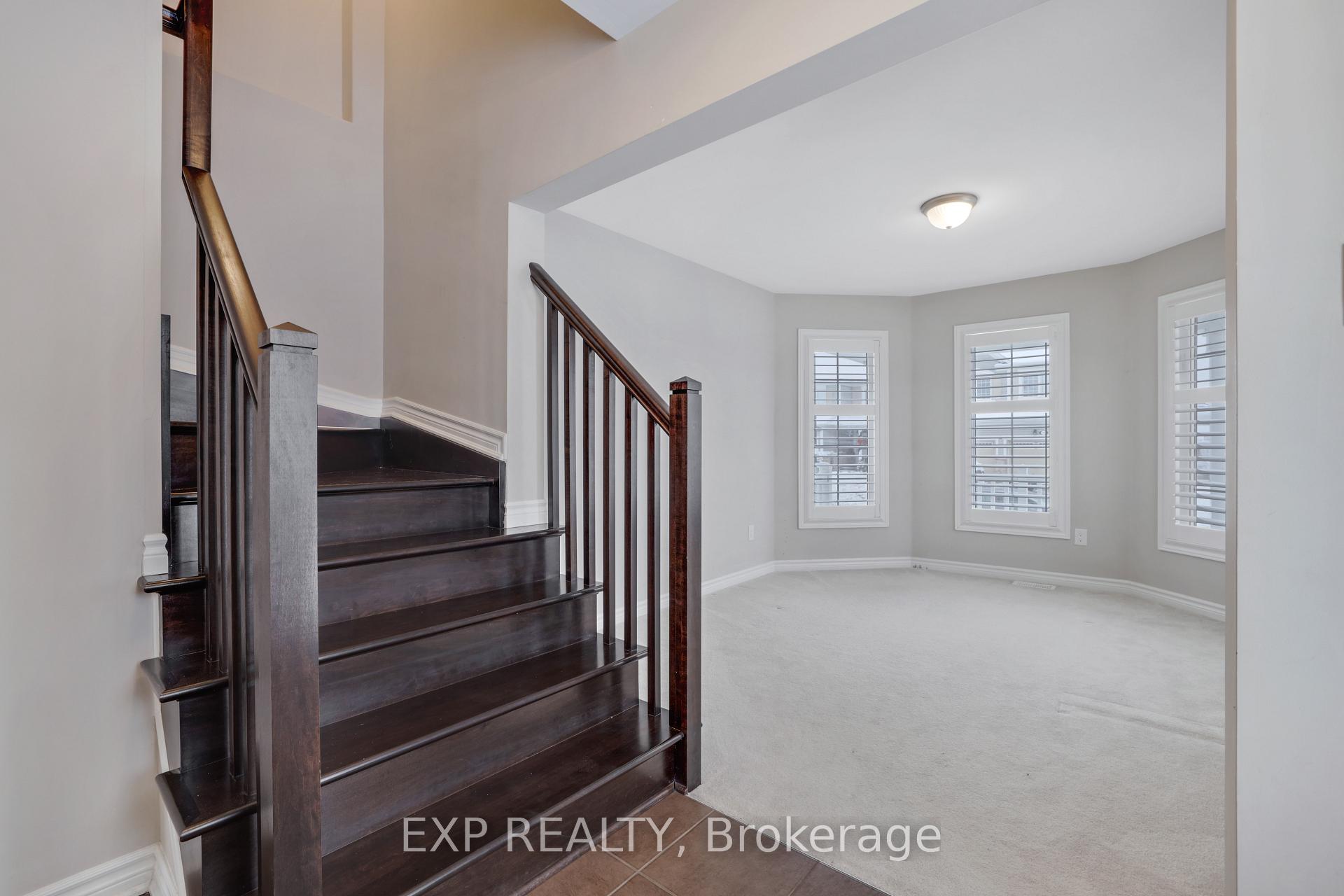 Photo 4 of 701 Mayfly Crescent, Ottawa, Barrhaven - Half Moon Bay — HOMEH