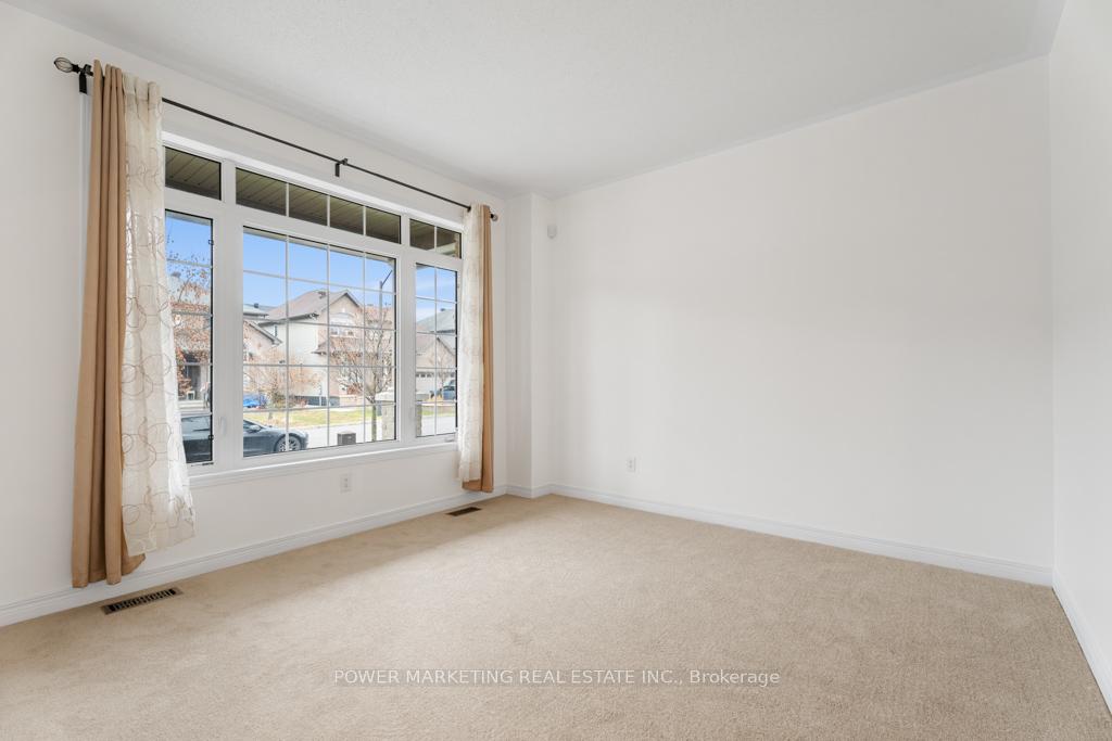 Photo 6 of 241 Dave Smith Crescent, Ottawa, Riverside South/Gloucester Glen — HOMEH
