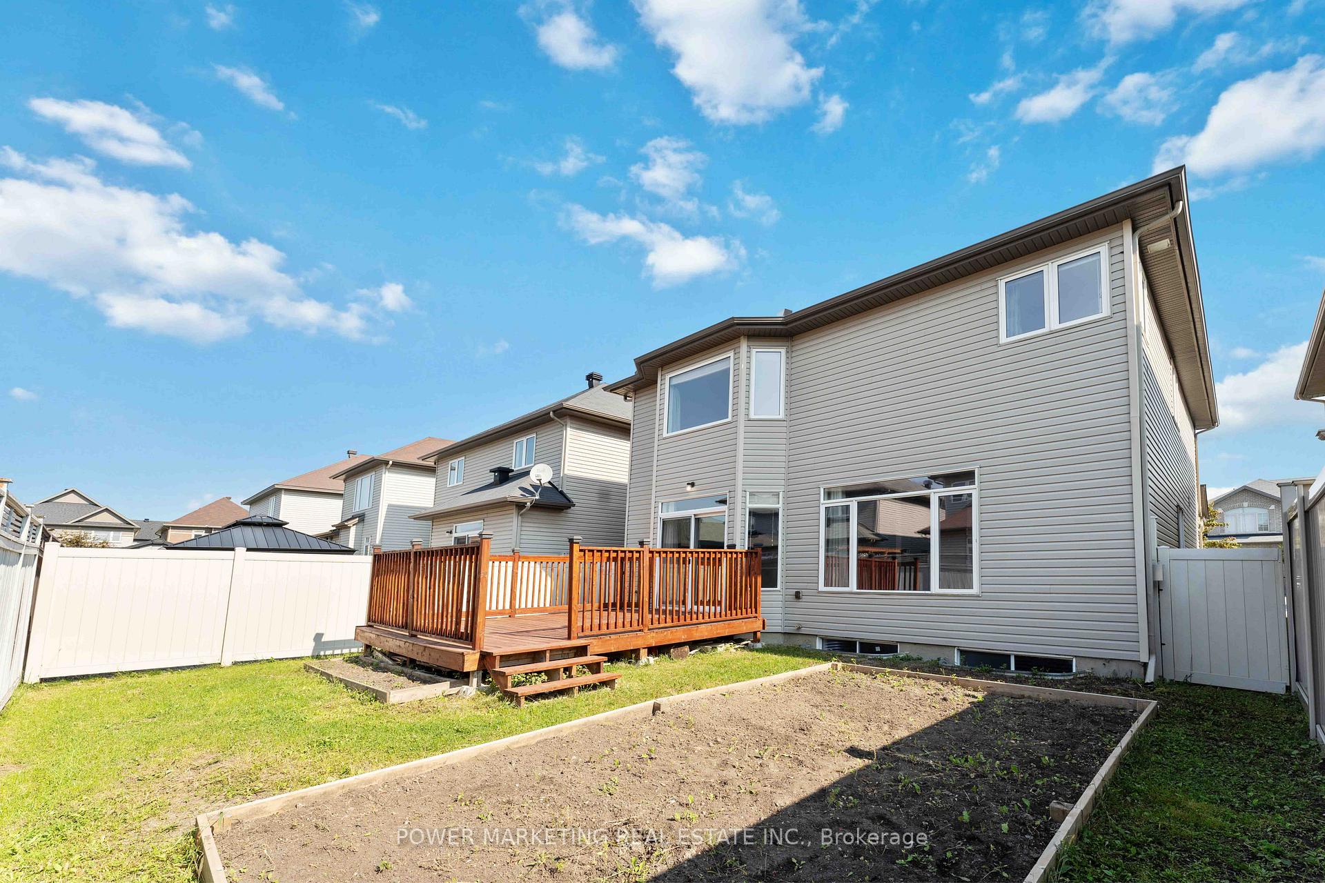 Photo 32 of 241 Dave Smith Crescent, Ottawa, Riverside South/Gloucester Glen — HOMEH