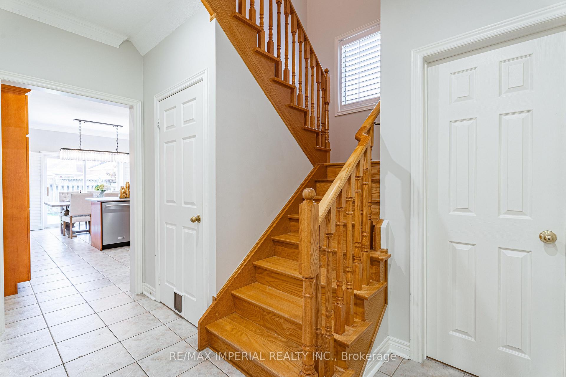 Photo 17 of 23 Criscione Drive, Vaughan, Sonoma Heights — HOMEH