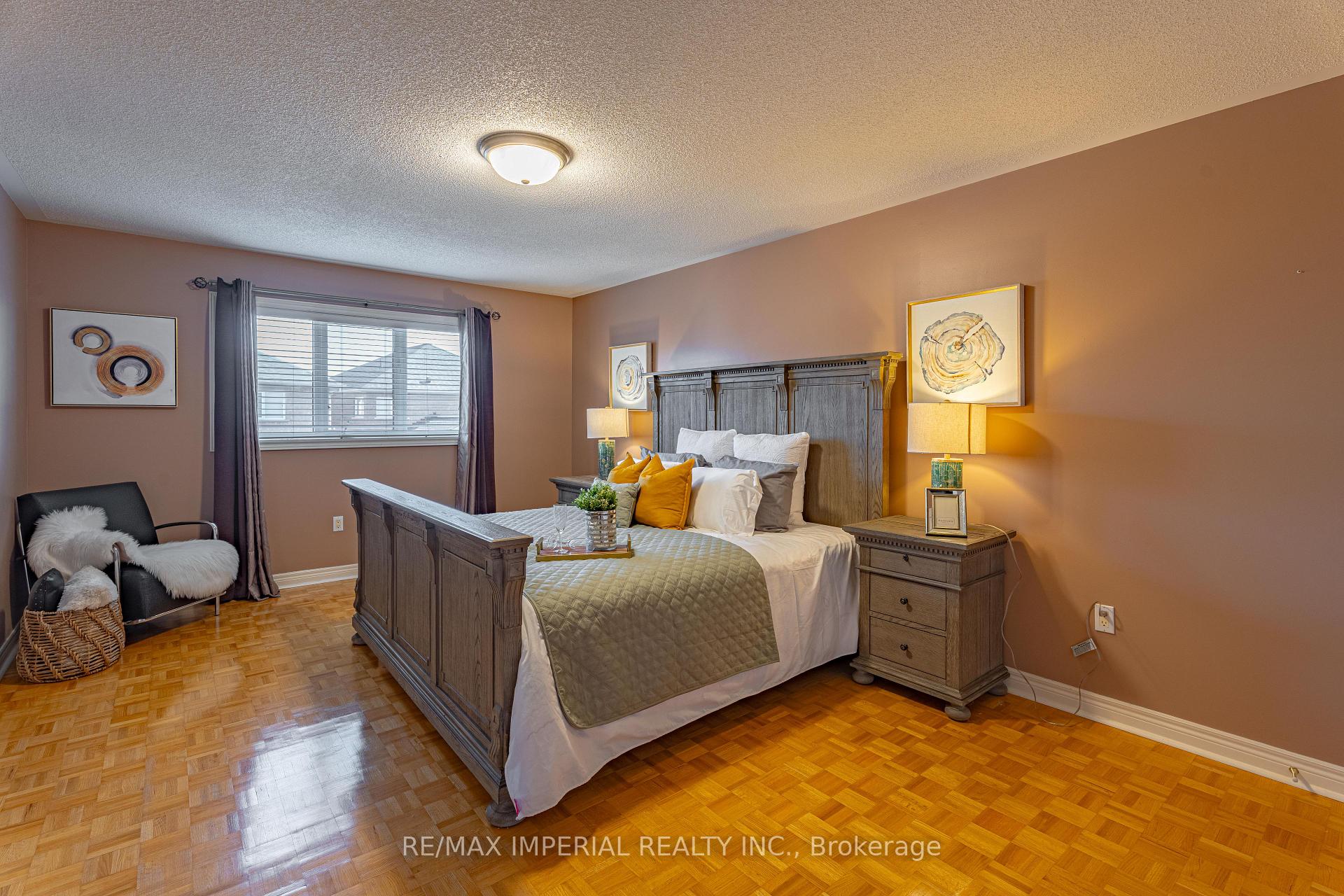 Photo 18 of 23 Criscione Drive, Vaughan, Sonoma Heights — HOMEH