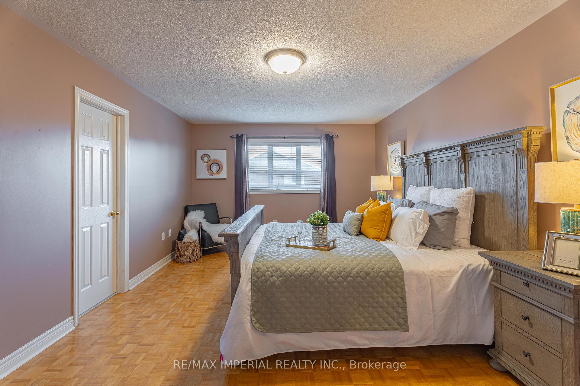 Photo 19 of 23 Criscione Drive, Vaughan, Sonoma Heights — HOMEH