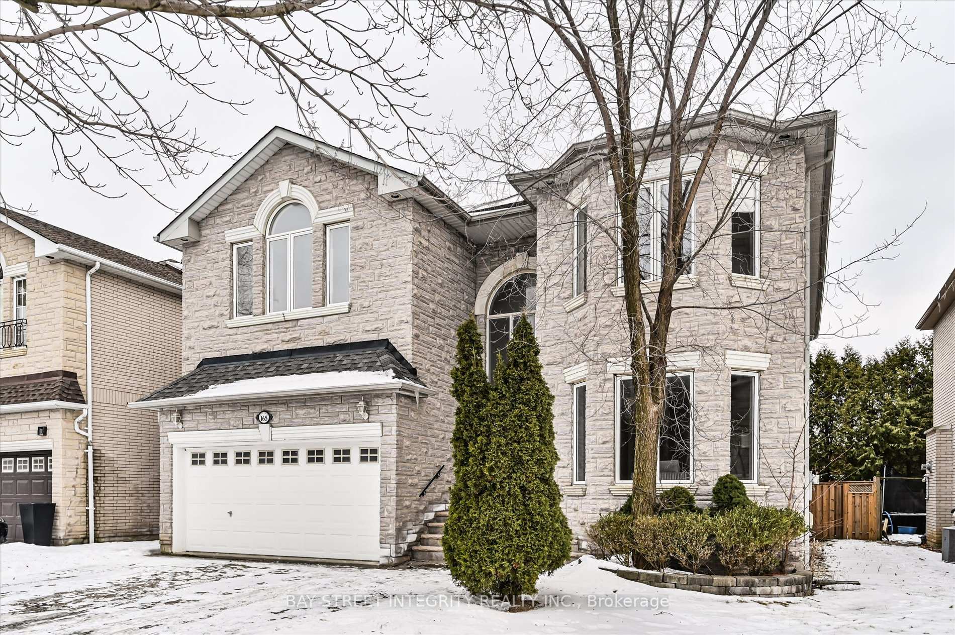 Photo 2 of 165 Rodeo Drive, Vaughan, Crestwood-Springfarm-Yorkhill — HOMEH