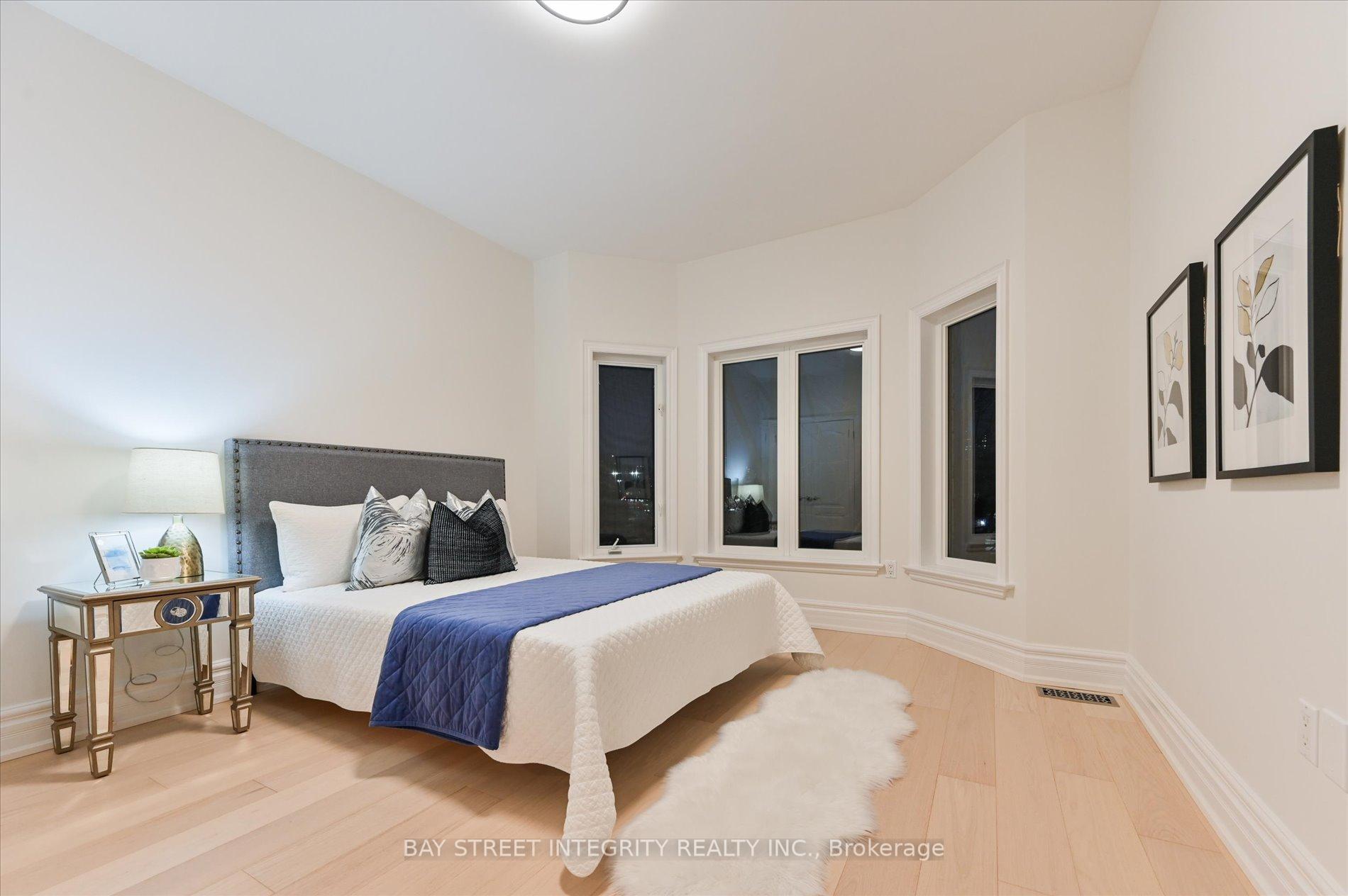 Photo 24 of 165 Rodeo Drive, Vaughan, Crestwood-Springfarm-Yorkhill — HOMEH