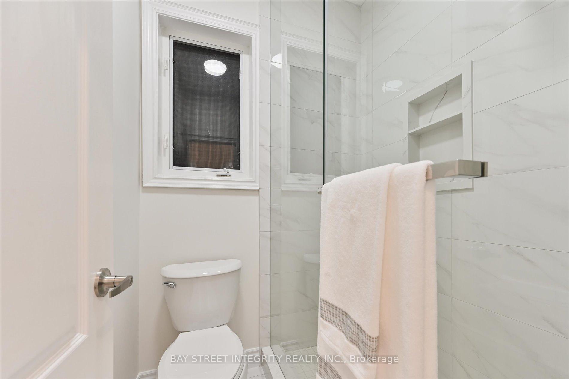 Photo 26 of 165 Rodeo Drive, Vaughan, Crestwood-Springfarm-Yorkhill — HOMEH