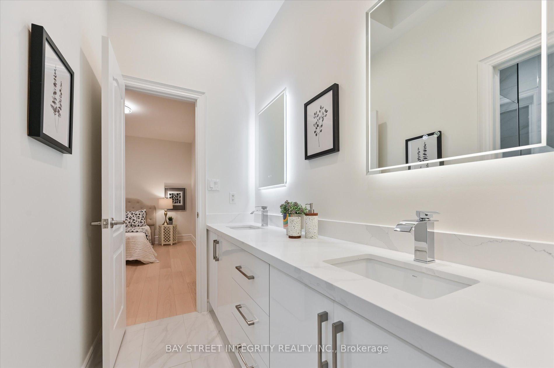 Photo 29 of 165 Rodeo Drive, Vaughan, Crestwood-Springfarm-Yorkhill — HOMEH
