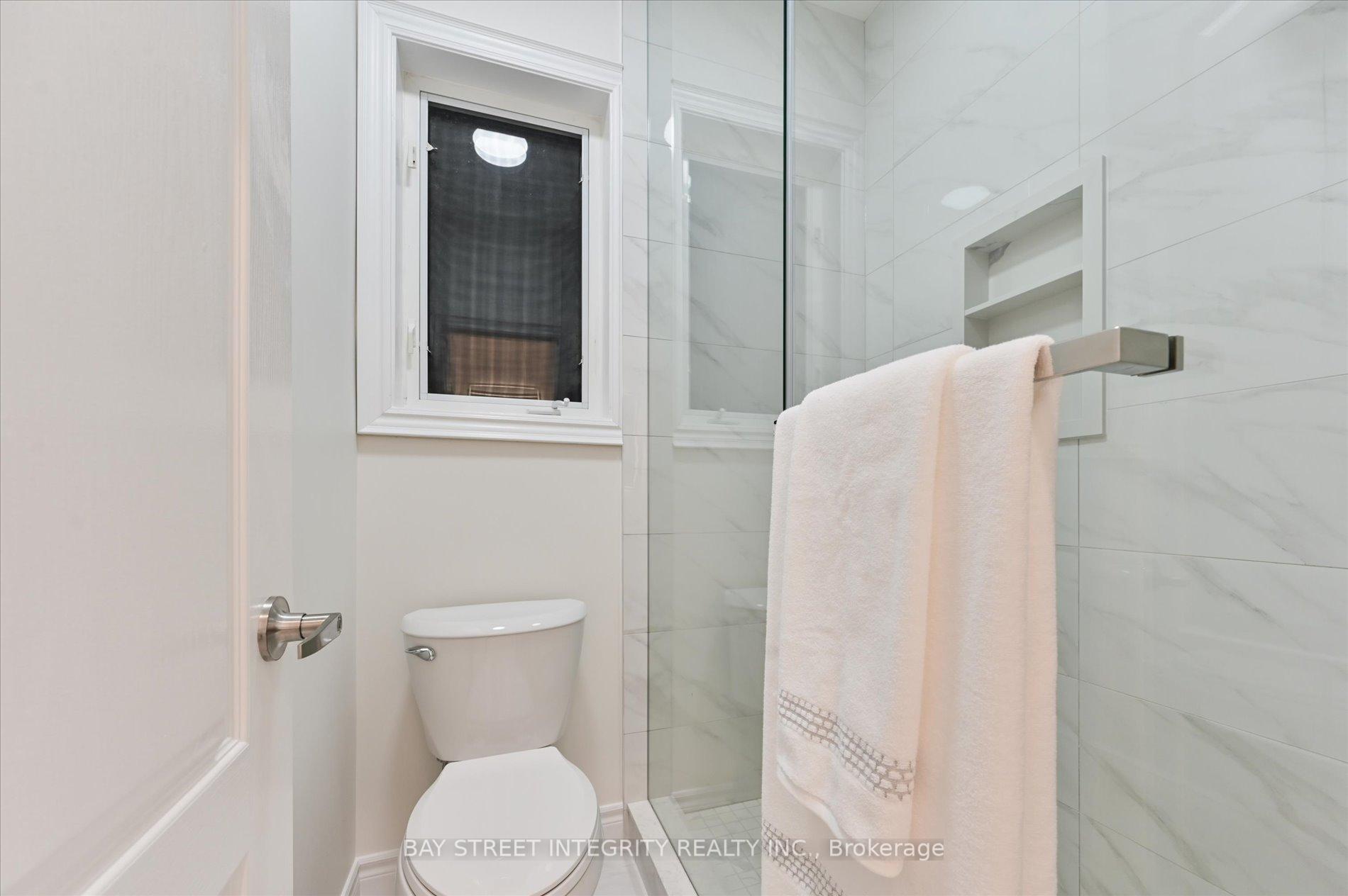 Photo 30 of 165 Rodeo Drive, Vaughan, Crestwood-Springfarm-Yorkhill — HOMEH