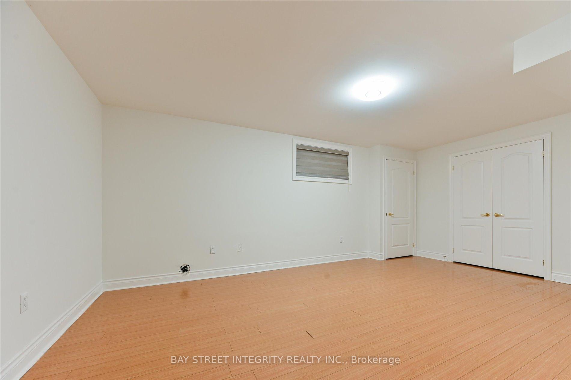 Photo 35 of 165 Rodeo Drive, Vaughan, Crestwood-Springfarm-Yorkhill — HOMEH