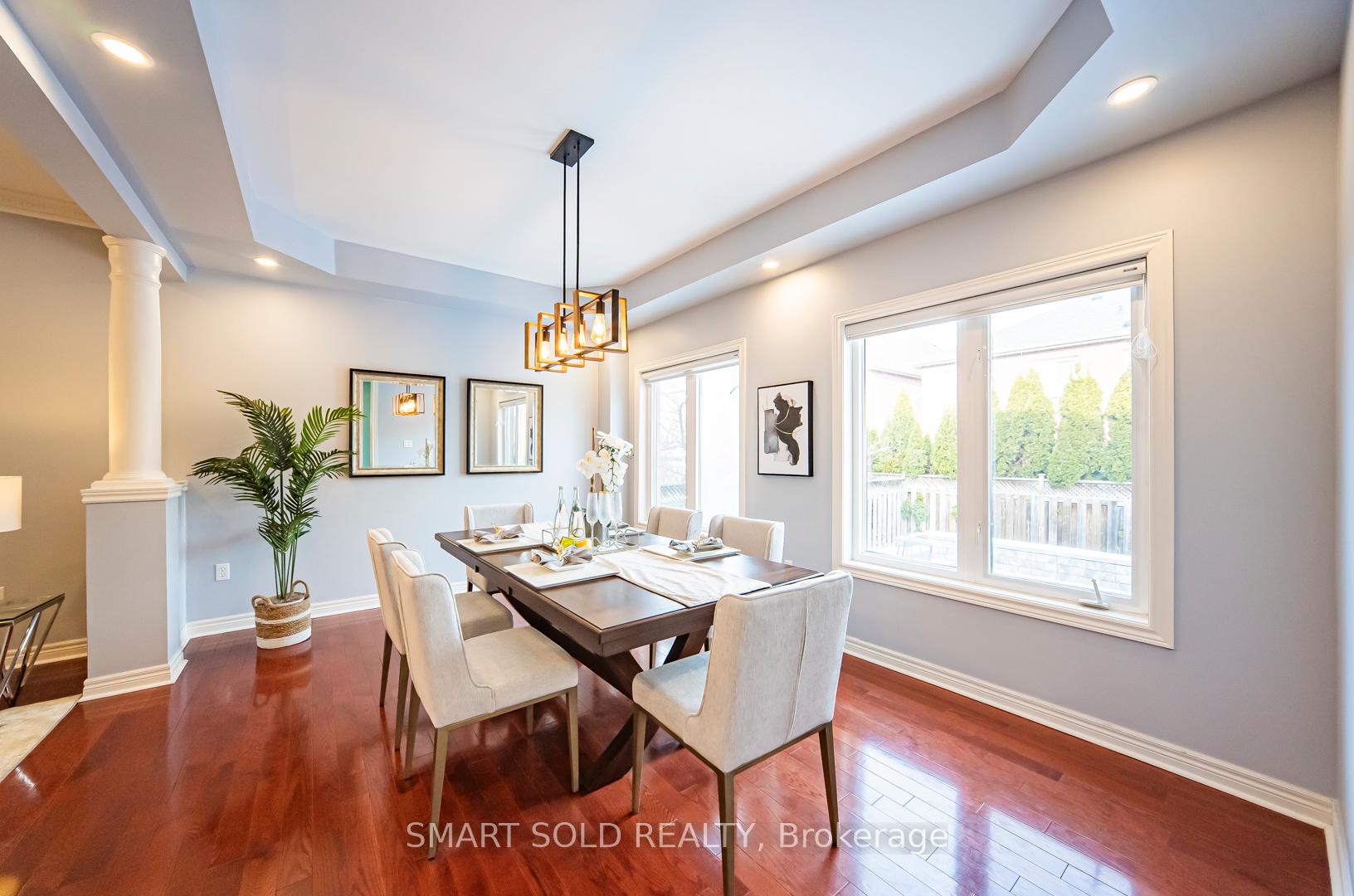 Photo 8 of 64 Vivaldi Drive, Vaughan, Patterson — HOMEH