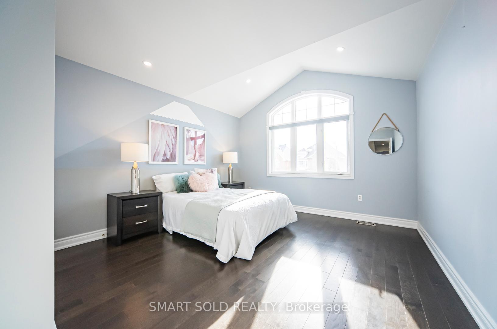 Photo 31 of 64 Vivaldi Drive, Vaughan, Patterson — HOMEH