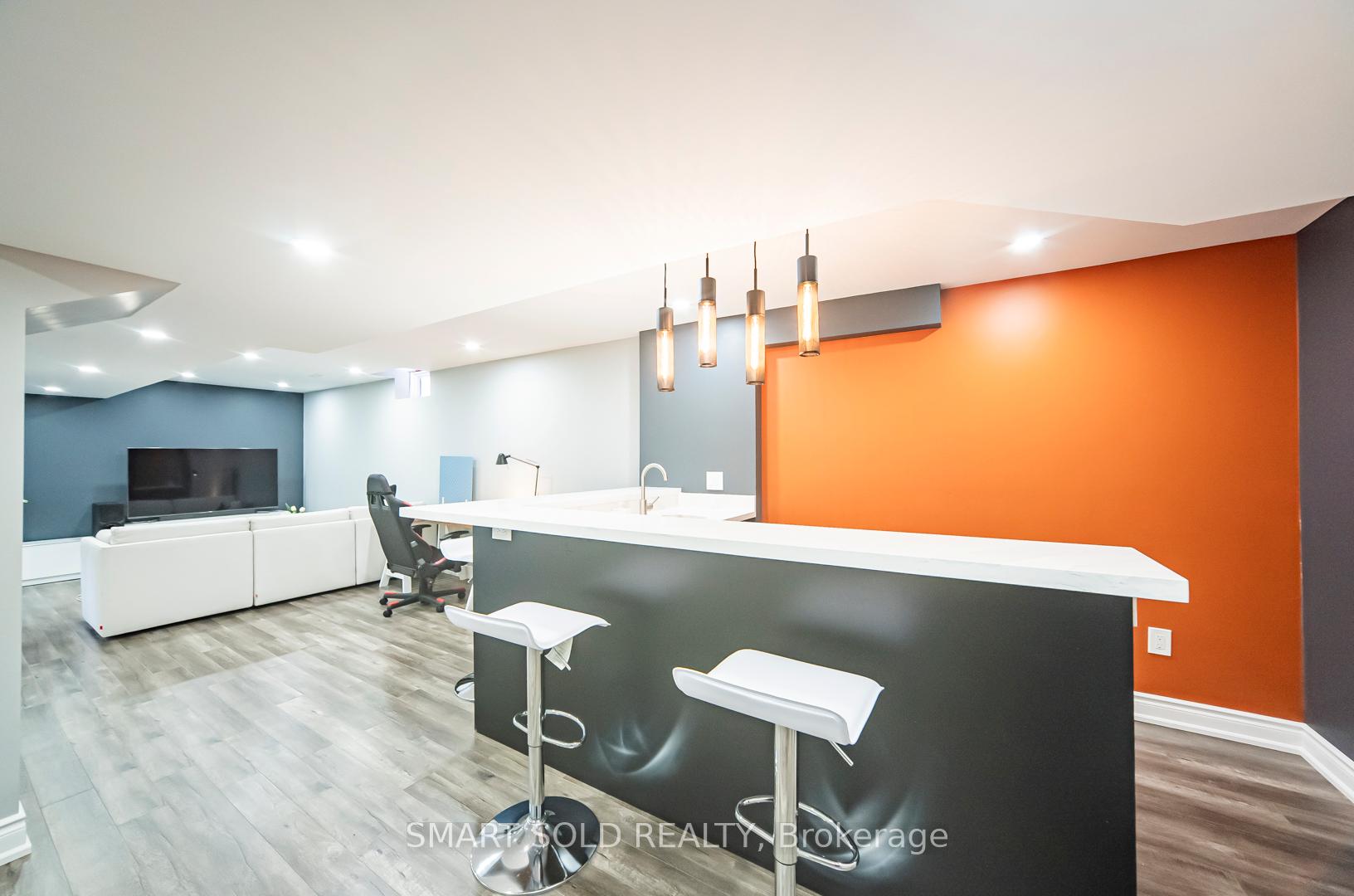 Photo 35 of 64 Vivaldi Drive, Vaughan, Patterson — HOMEH