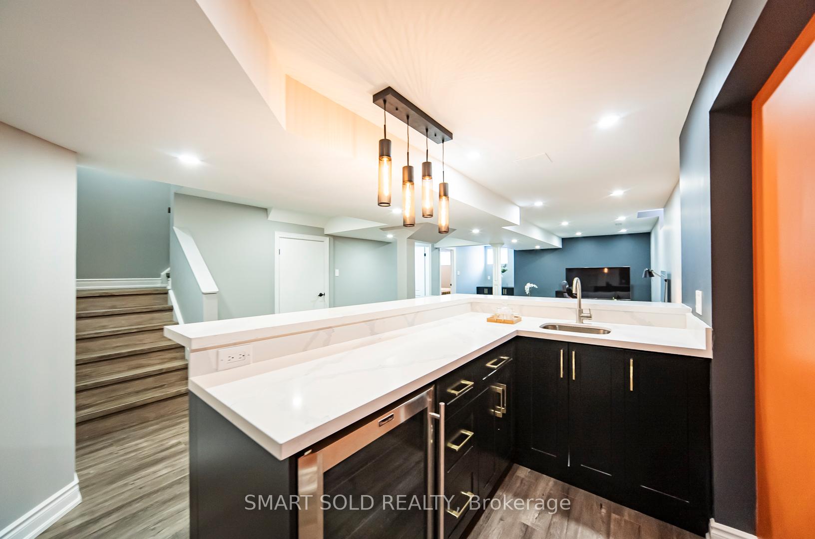 Photo 36 of 64 Vivaldi Drive, Vaughan, Patterson — HOMEH