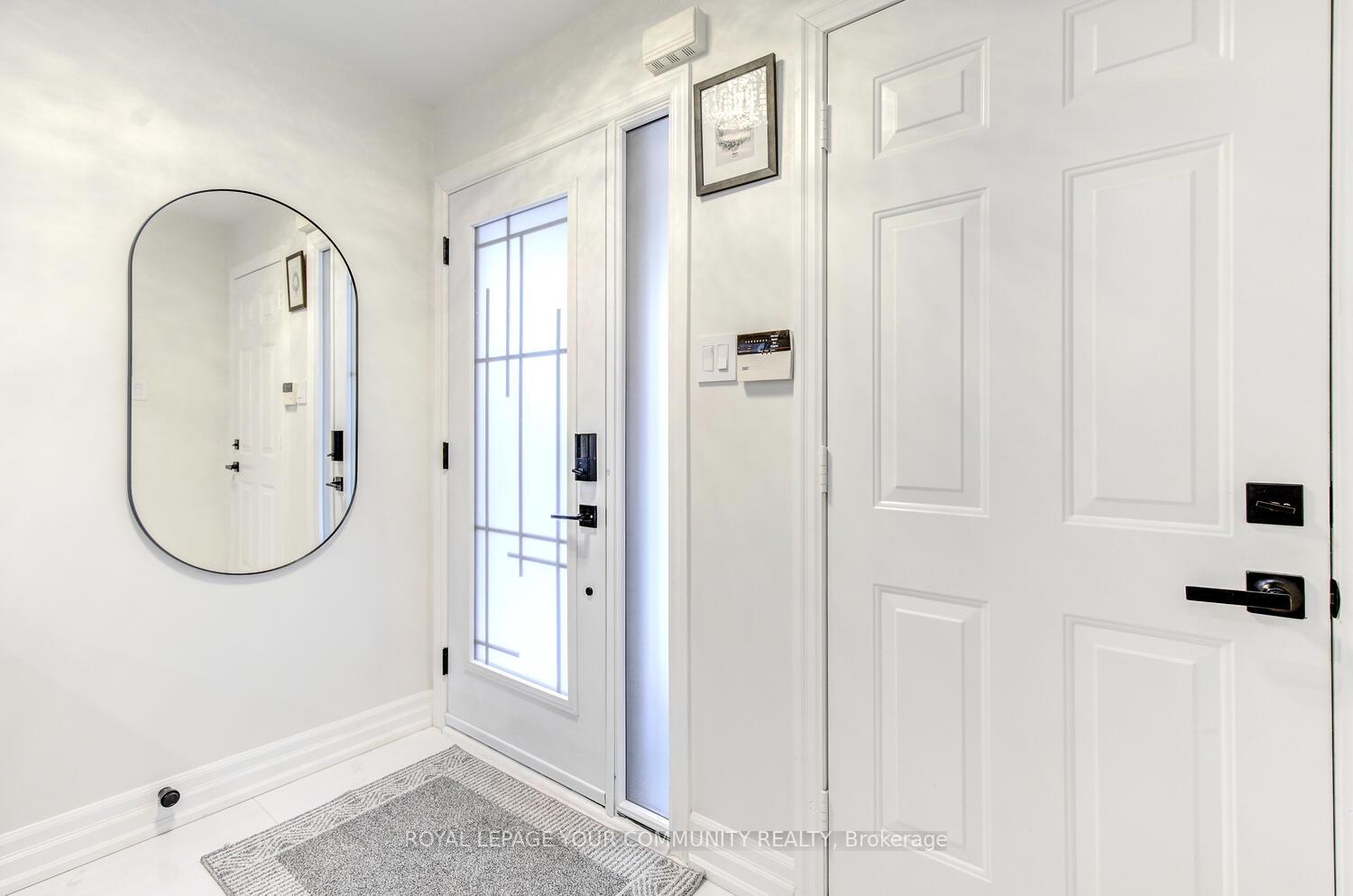 Photo 3 of 79 Seafield Road, Vaughan, Maple — HOMEH