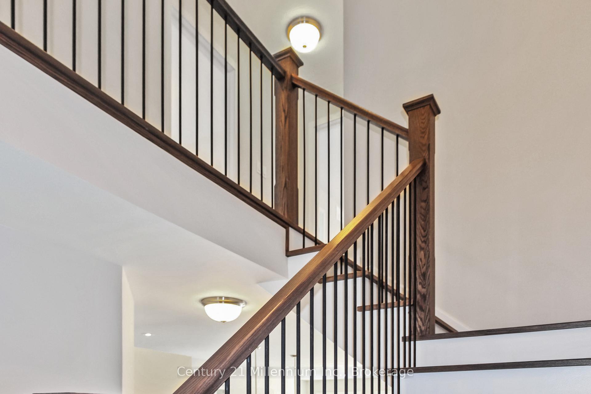 Photo 13 of 359 Yellow Birch Crescent, Blue Mountains — HOMEH