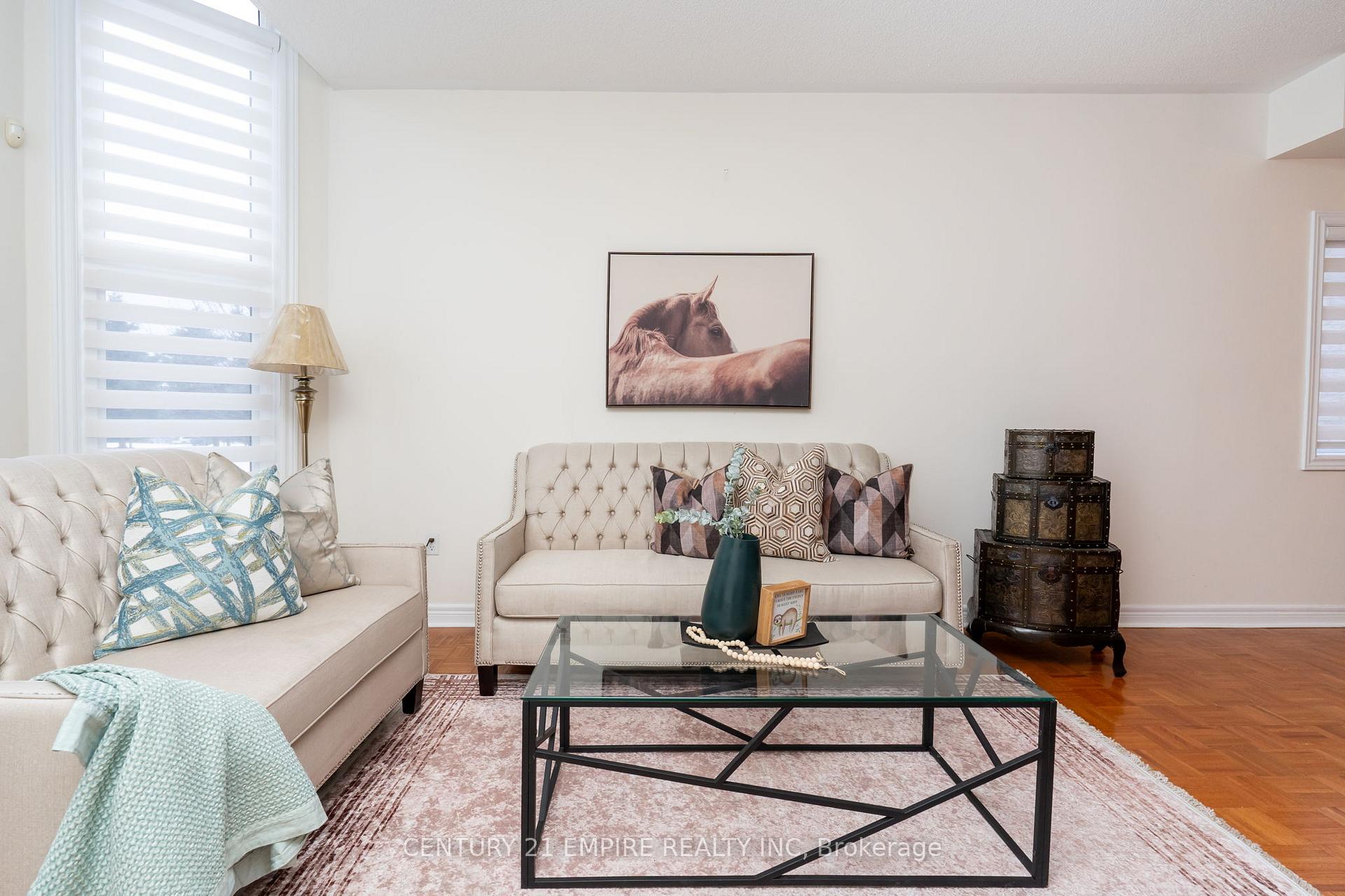 Photo 3 of 116 Villa Royale Avenue, Vaughan, Vellore Village — HOMEH
