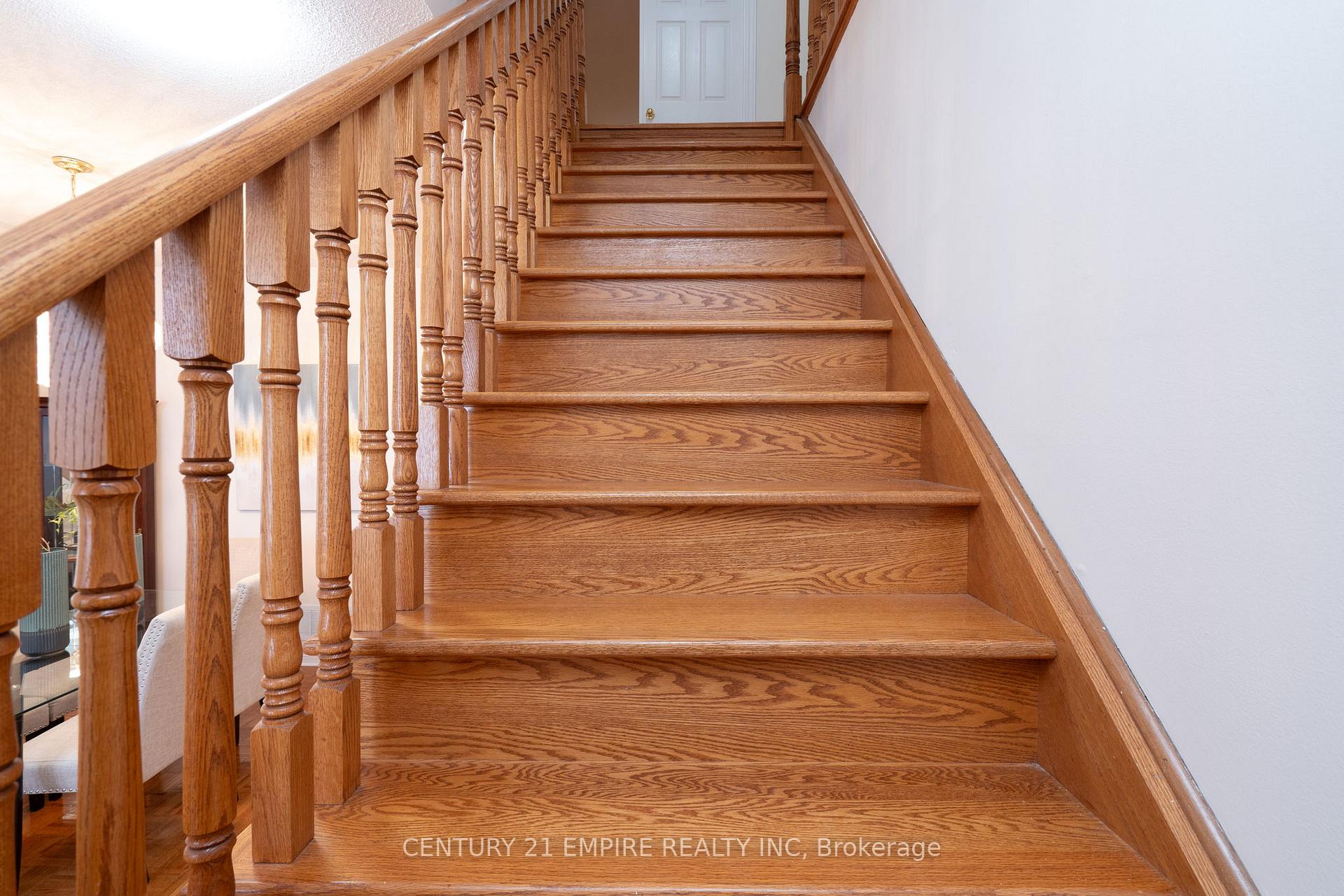 Photo 16 of 116 Villa Royale Avenue, Vaughan, Vellore Village — HOMEH