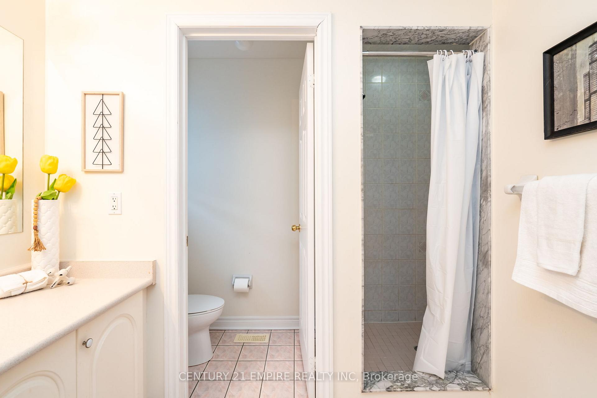 Photo 26 of 116 Villa Royale Avenue, Vaughan, Vellore Village — HOMEH