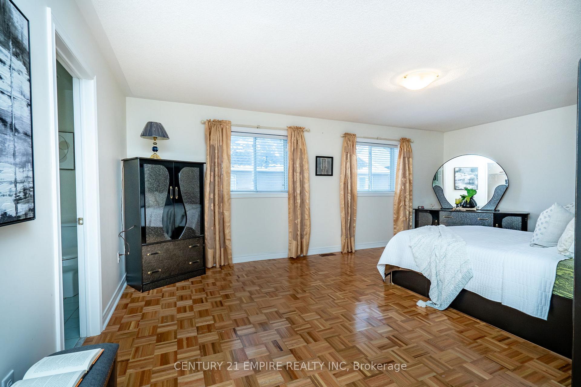 Photo 28 of 116 Villa Royale Avenue, Vaughan, Vellore Village — HOMEH