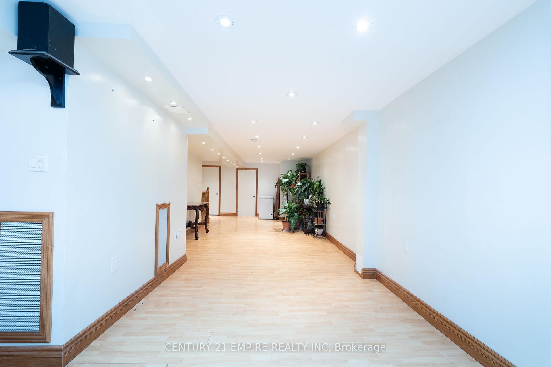 Photo 33 of 116 Villa Royale Avenue, Vaughan, Vellore Village — HOMEH