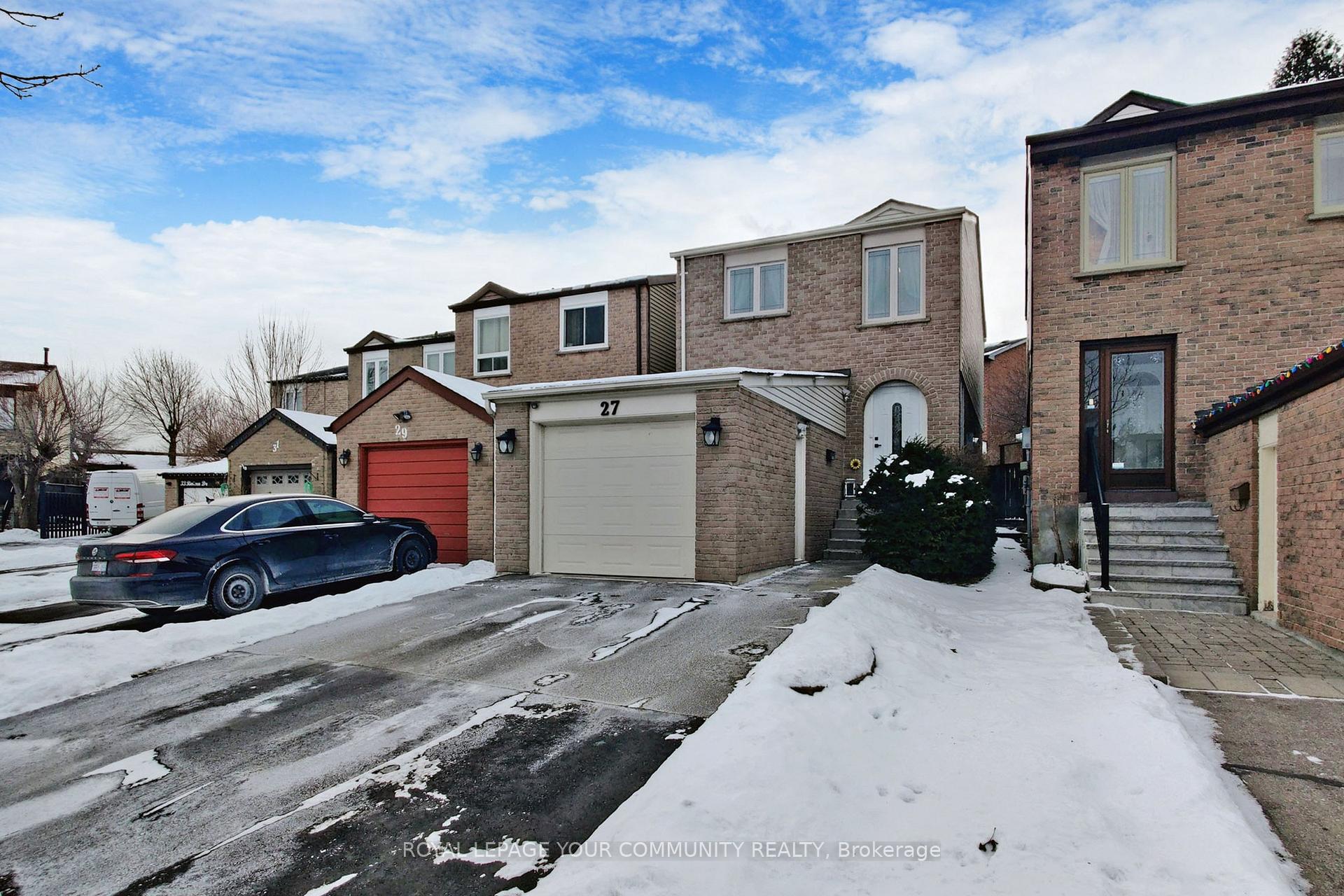 Photo 4 of 27 Riviera Drive, Vaughan, Glen Shields — HOMEH