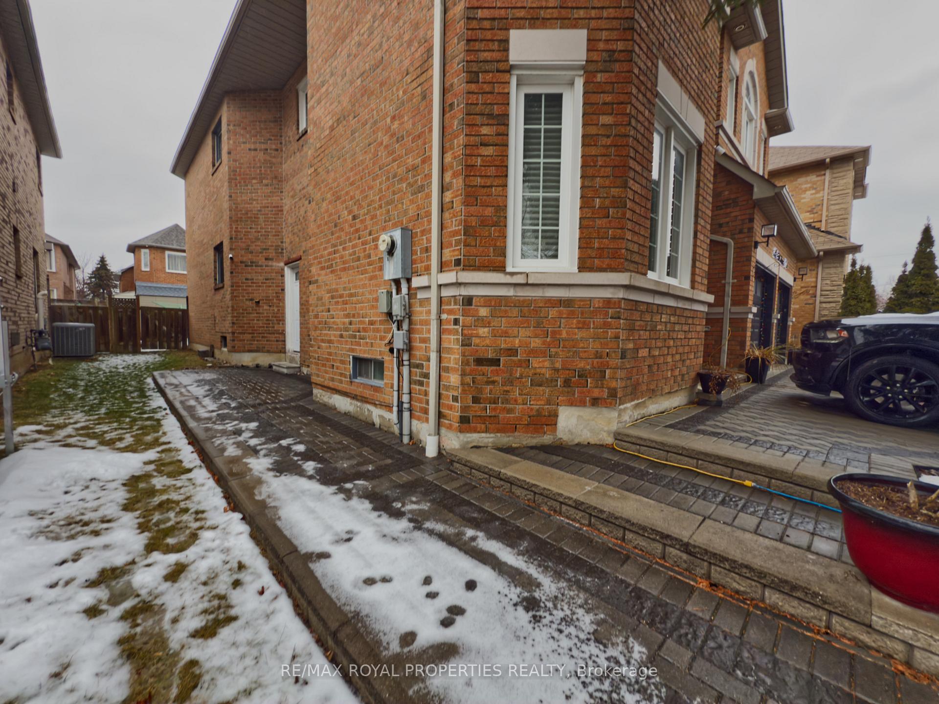 Photo 4 of 82 Strickland Drive, Ajax, Central West — HOMEH
