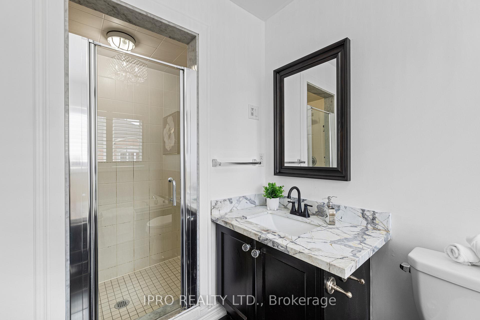 Photo 25 of 97 Gentile Circle, Vaughan, Elder Mills — HOMEH