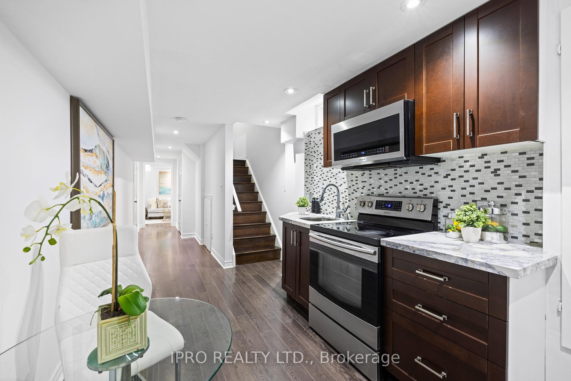 Photo 27 of 97 Gentile Circle, Vaughan, Elder Mills — HOMEH
