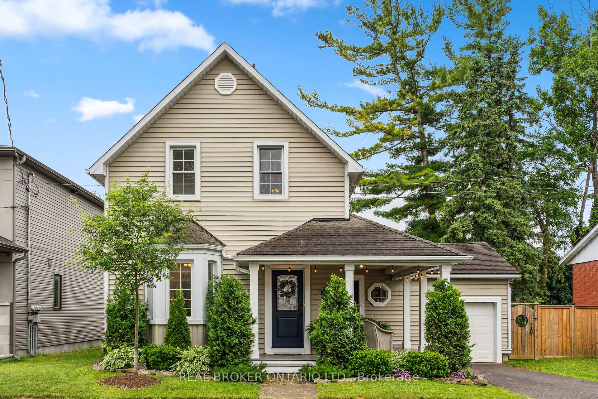 Photo 1 of 24 Charles Street, Carleton Place — HOMEH