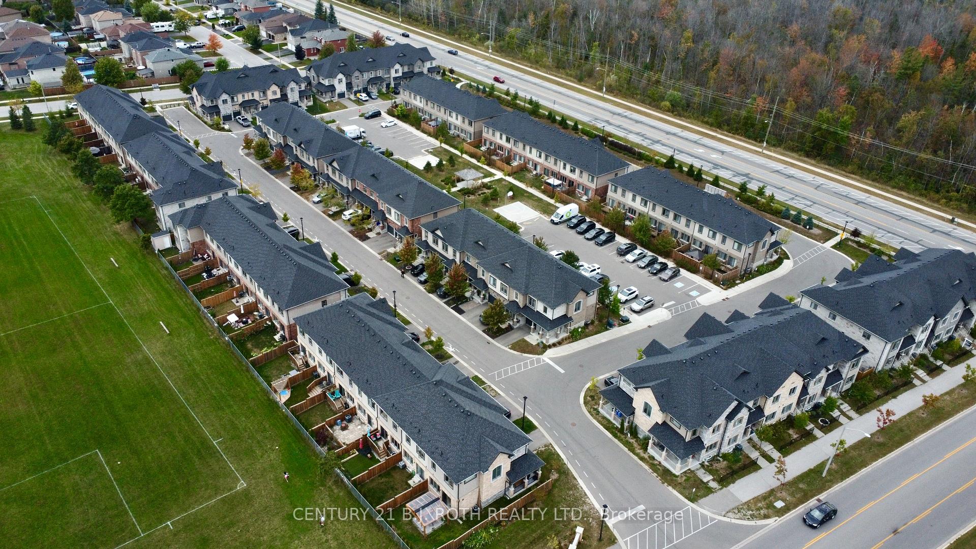 Photo 3 of 9 Deneb Street, Barrie, Ardagh — HOMEH