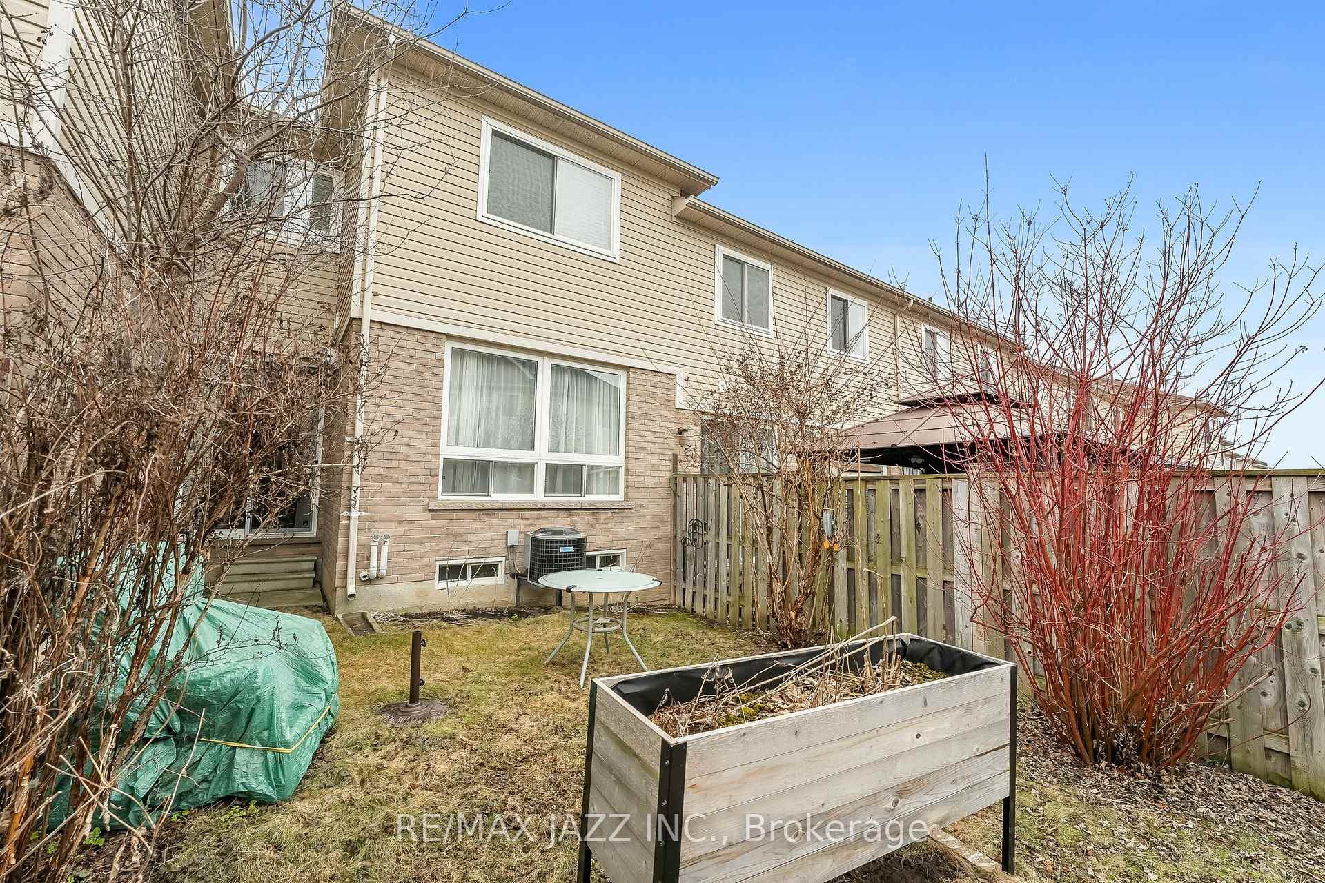 Photo 39 of 39 Silverwood Circle, Ajax, Central East — HOMEH