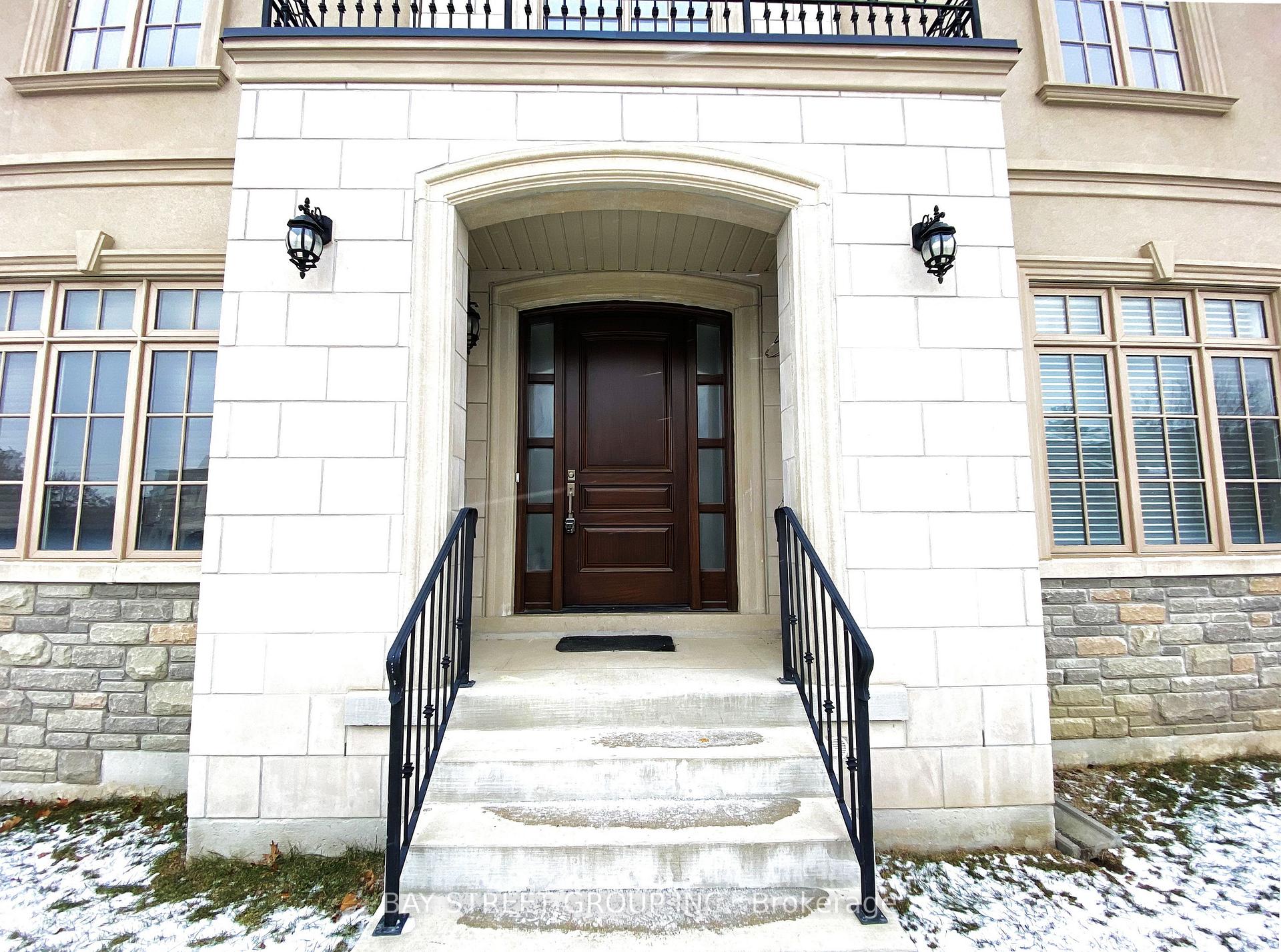 Photo 4 of 38 Wigston Place, Vaughan, Uplands — HOMEH