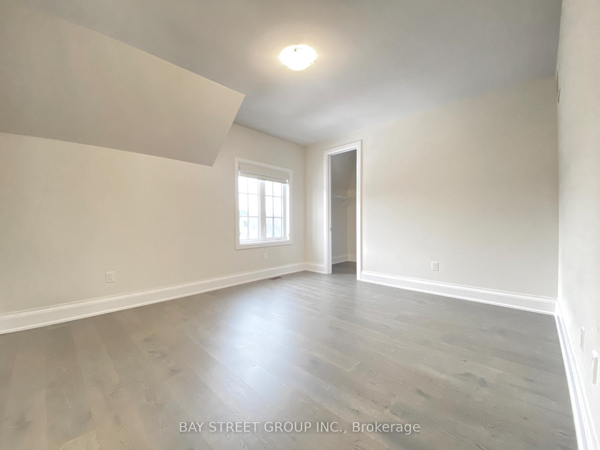Photo 30 of 38 Wigston Place, Vaughan, Uplands — HOMEH