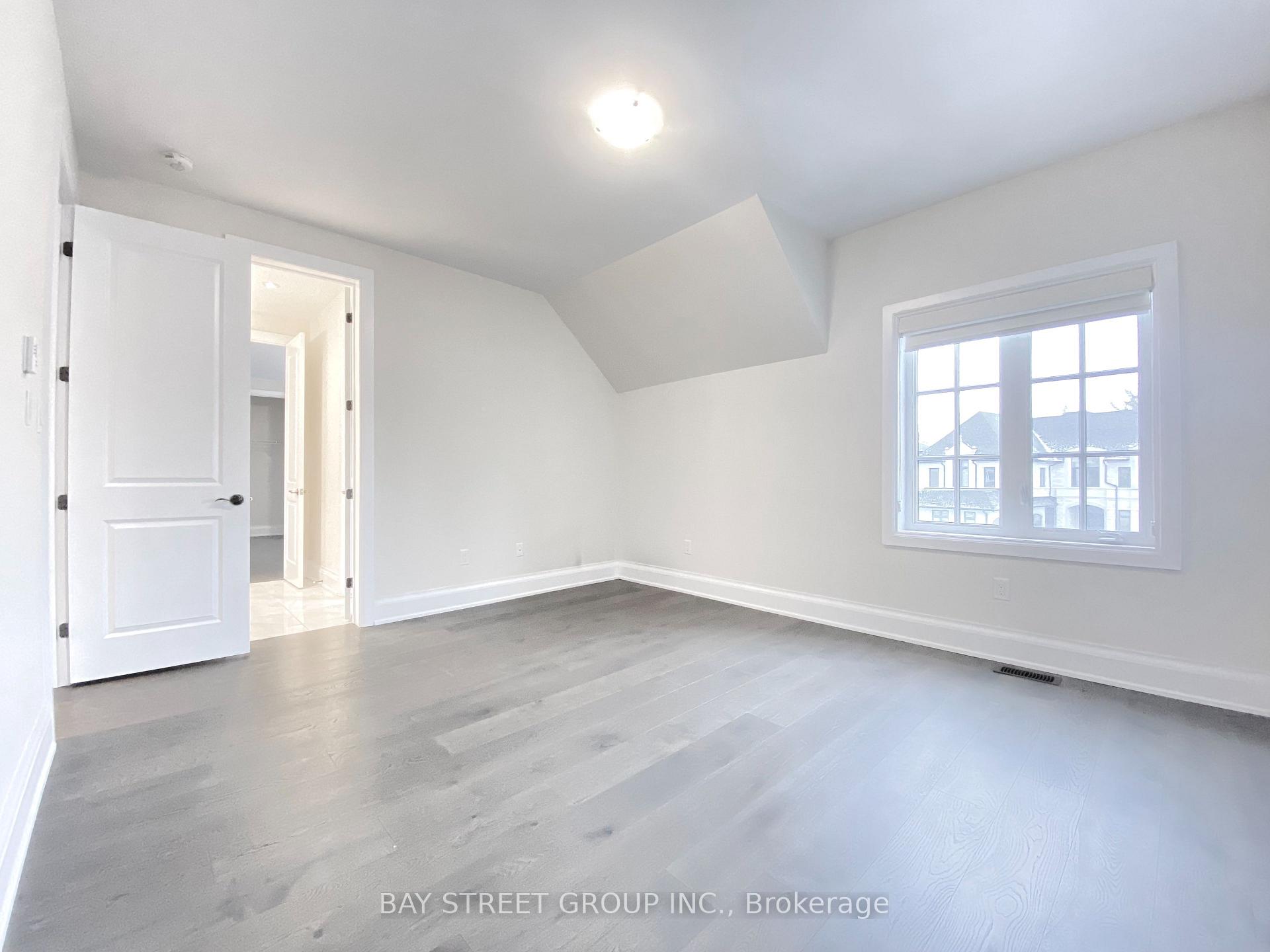 Photo 31 of 38 Wigston Place, Vaughan, Uplands — HOMEH