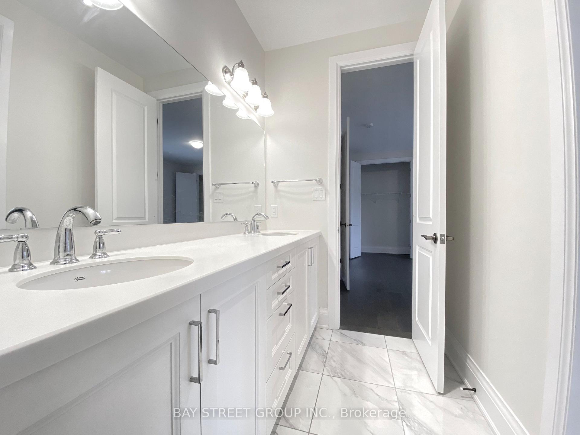 Photo 32 of 38 Wigston Place, Vaughan, Uplands — HOMEH