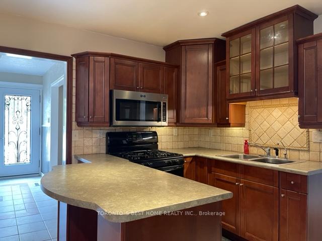 Photo 12 of 101 Orchard Heights Boulevard, Aurora, Aurora Heights — HOMEH