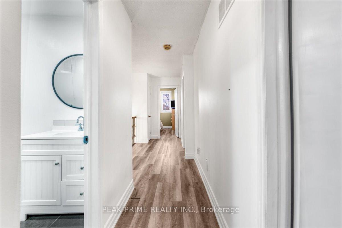 Photo 14 of 46 Sungold Court, Vaughan, West Woodbridge — HOMEH