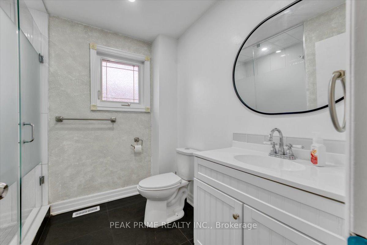 Photo 18 of 46 Sungold Court, Vaughan, West Woodbridge — HOMEH