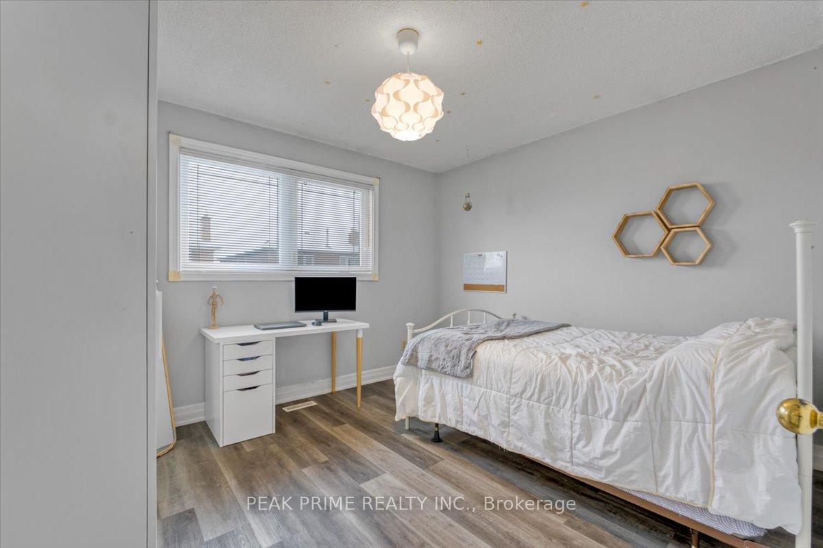 Photo 21 of 46 Sungold Court, Vaughan, West Woodbridge — HOMEH