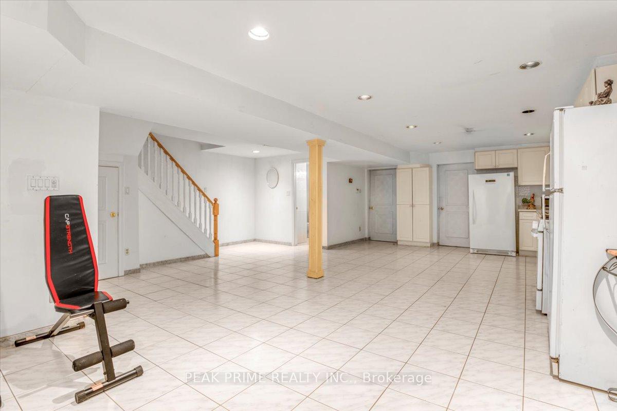 Photo 24 of 46 Sungold Court, Vaughan, West Woodbridge — HOMEH