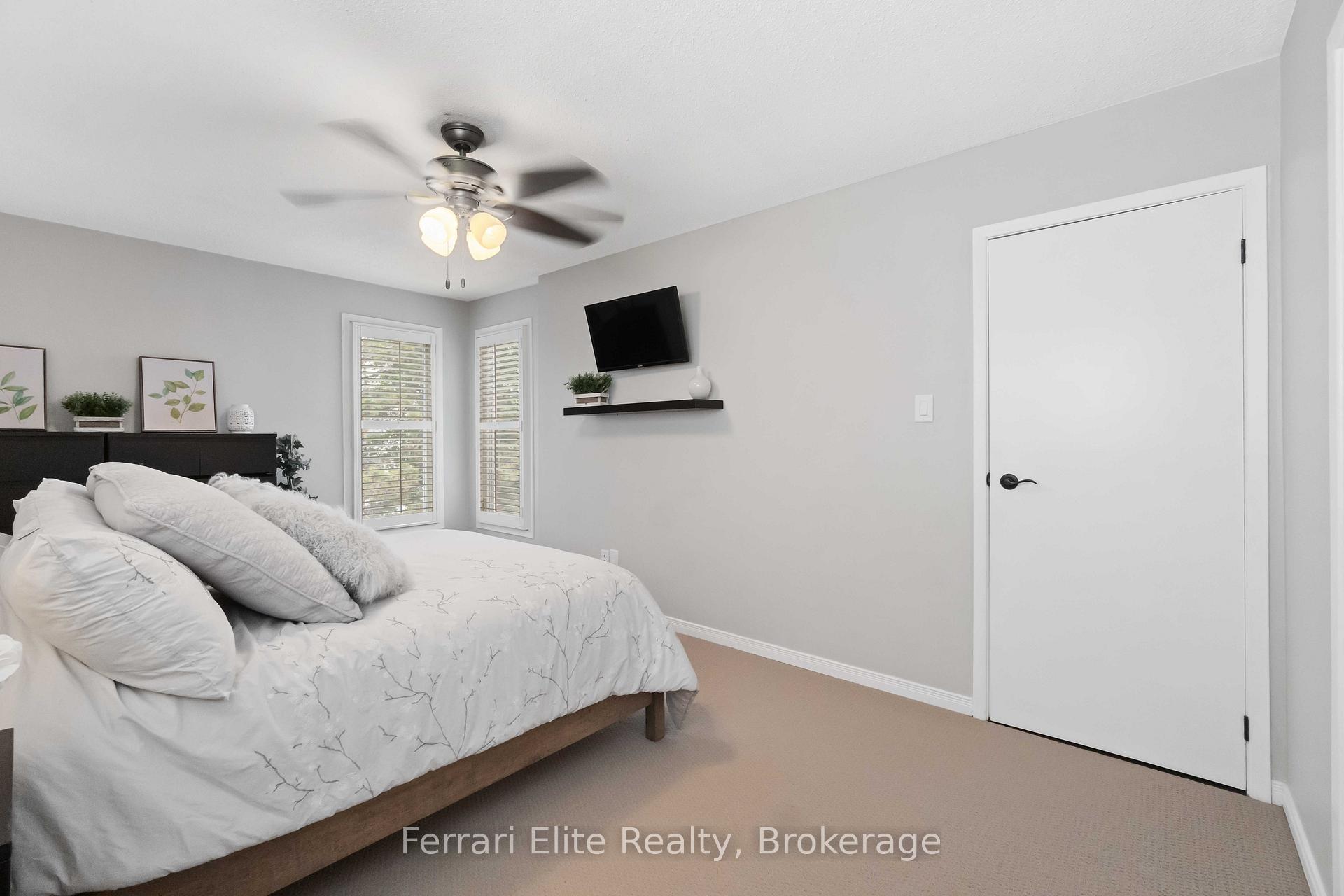 Photo 24 of 38 Lansbury Court, Vaughan, Crestwood-Springfarm-Yorkhill — HOMEH