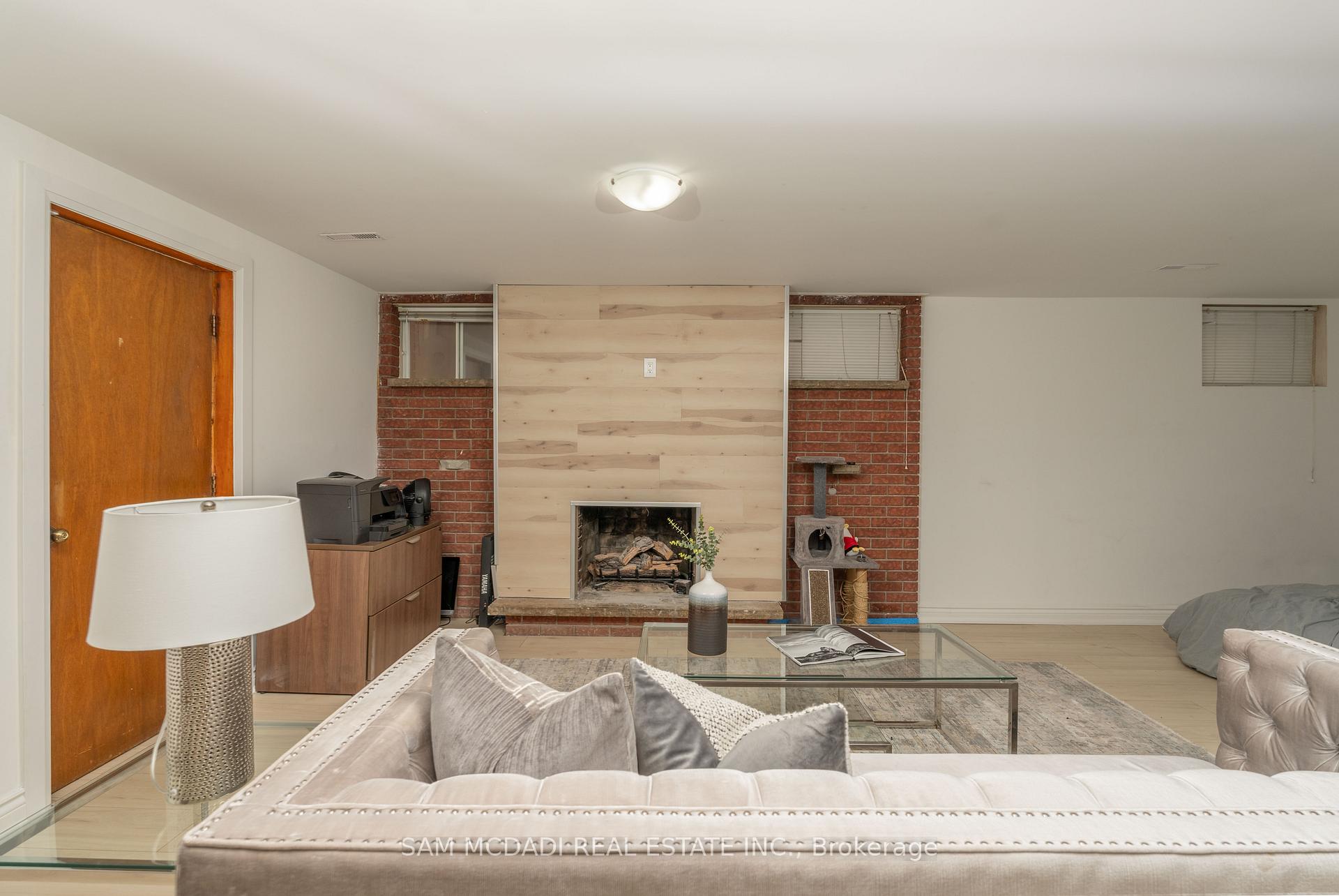 Photo 28 of 140 Aberdeen Avenue, Vaughan, East Woodbridge — HOMEH
