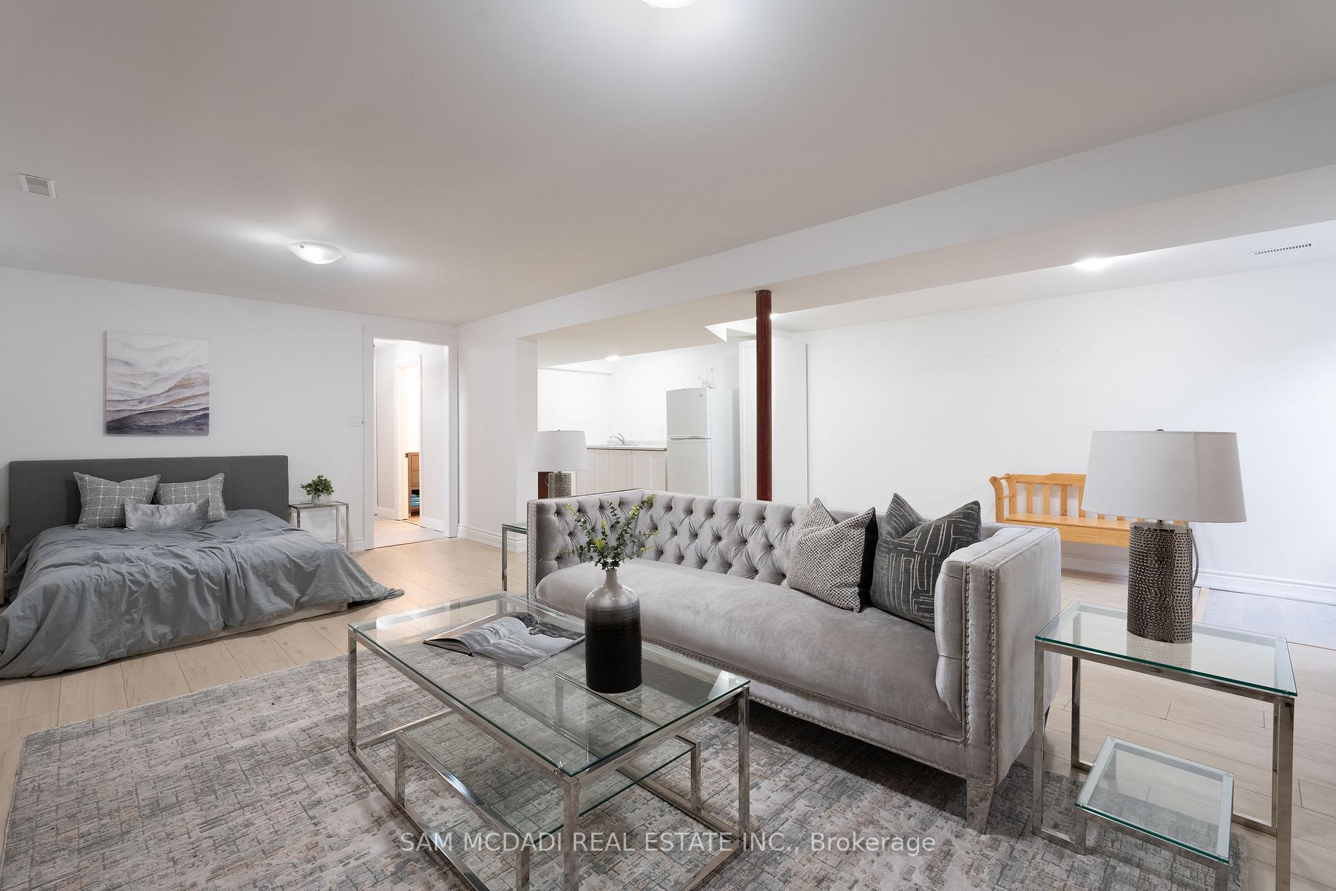 Photo 29 of 140 Aberdeen Avenue, Vaughan, East Woodbridge — HOMEH