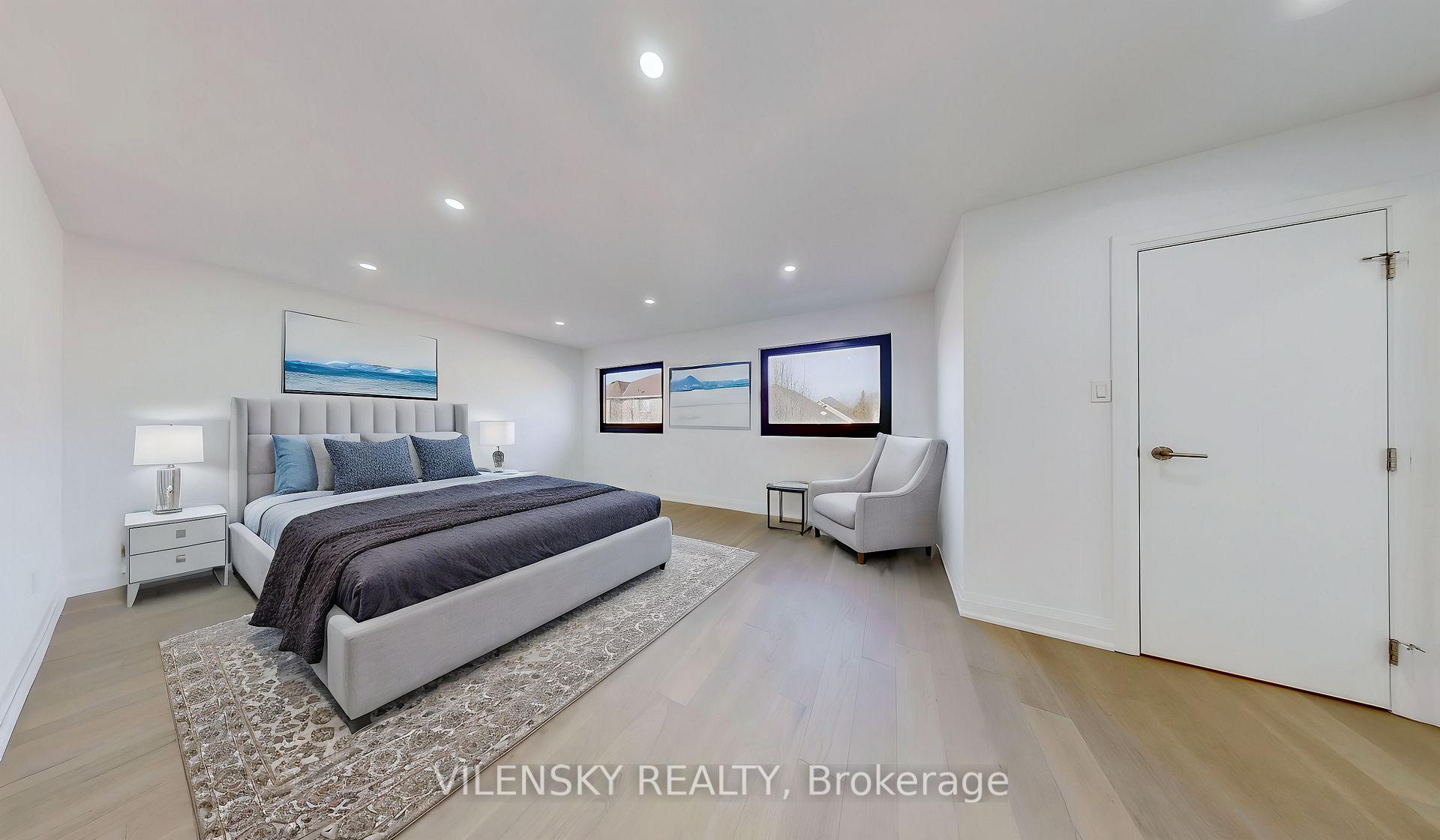 Photo 17 of 198 Dufferin Hill Drive, Vaughan, Patterson — HOMEH
