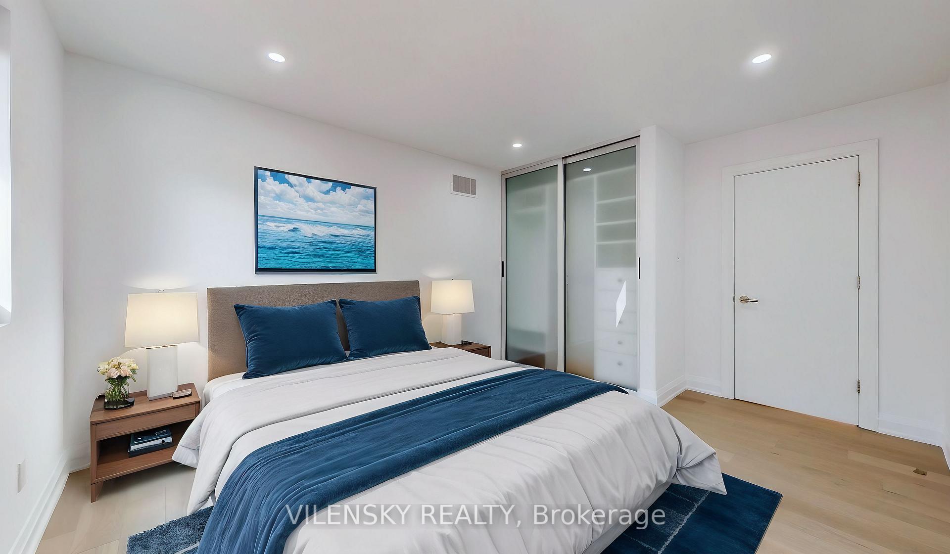 Photo 21 of 198 Dufferin Hill Drive, Vaughan, Patterson — HOMEH