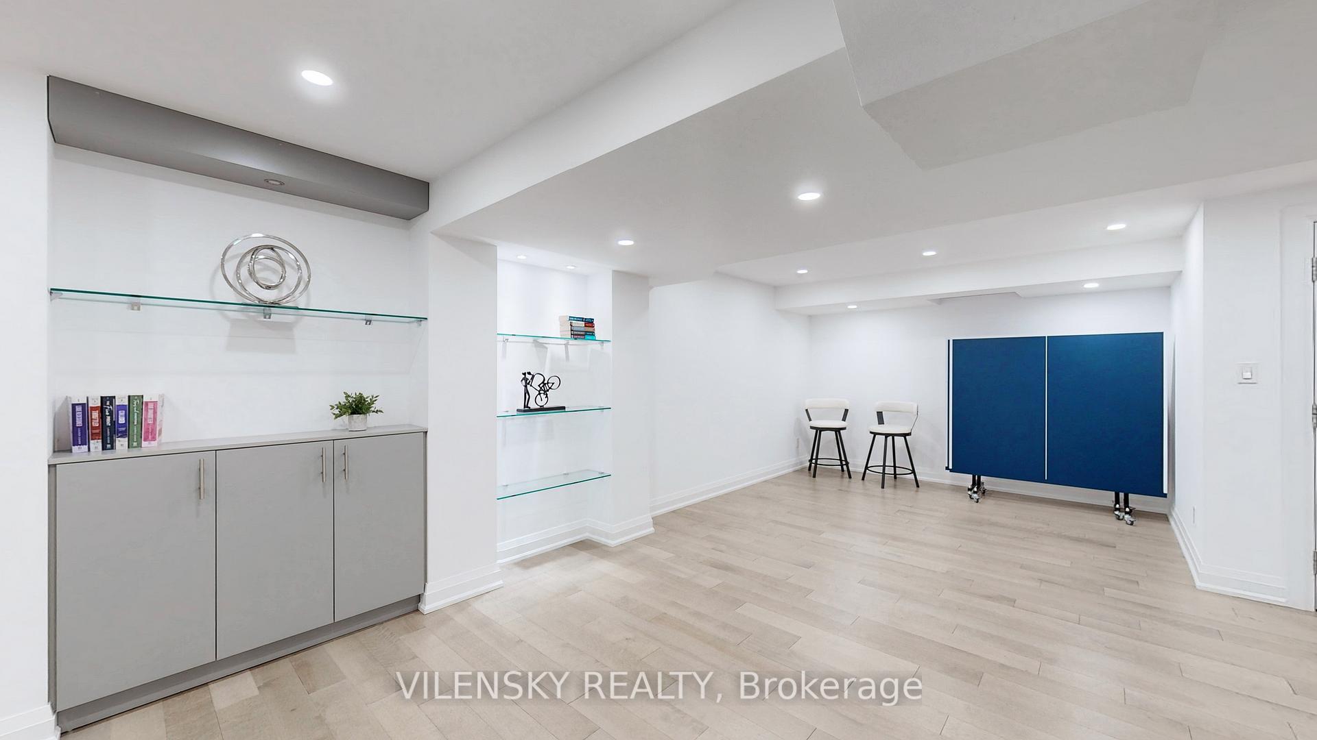 Photo 30 of 198 Dufferin Hill Drive, Vaughan, Patterson — HOMEH