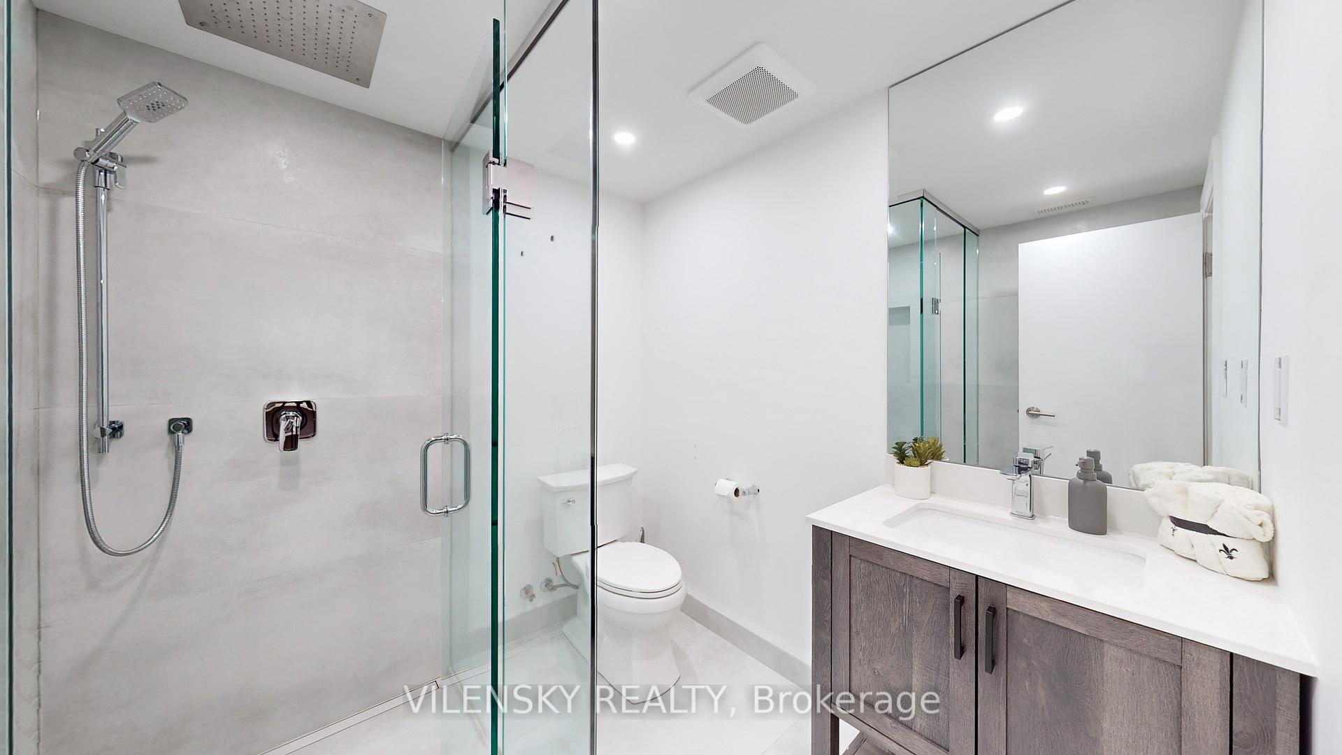 Photo 33 of 198 Dufferin Hill Drive, Vaughan, Patterson — HOMEH