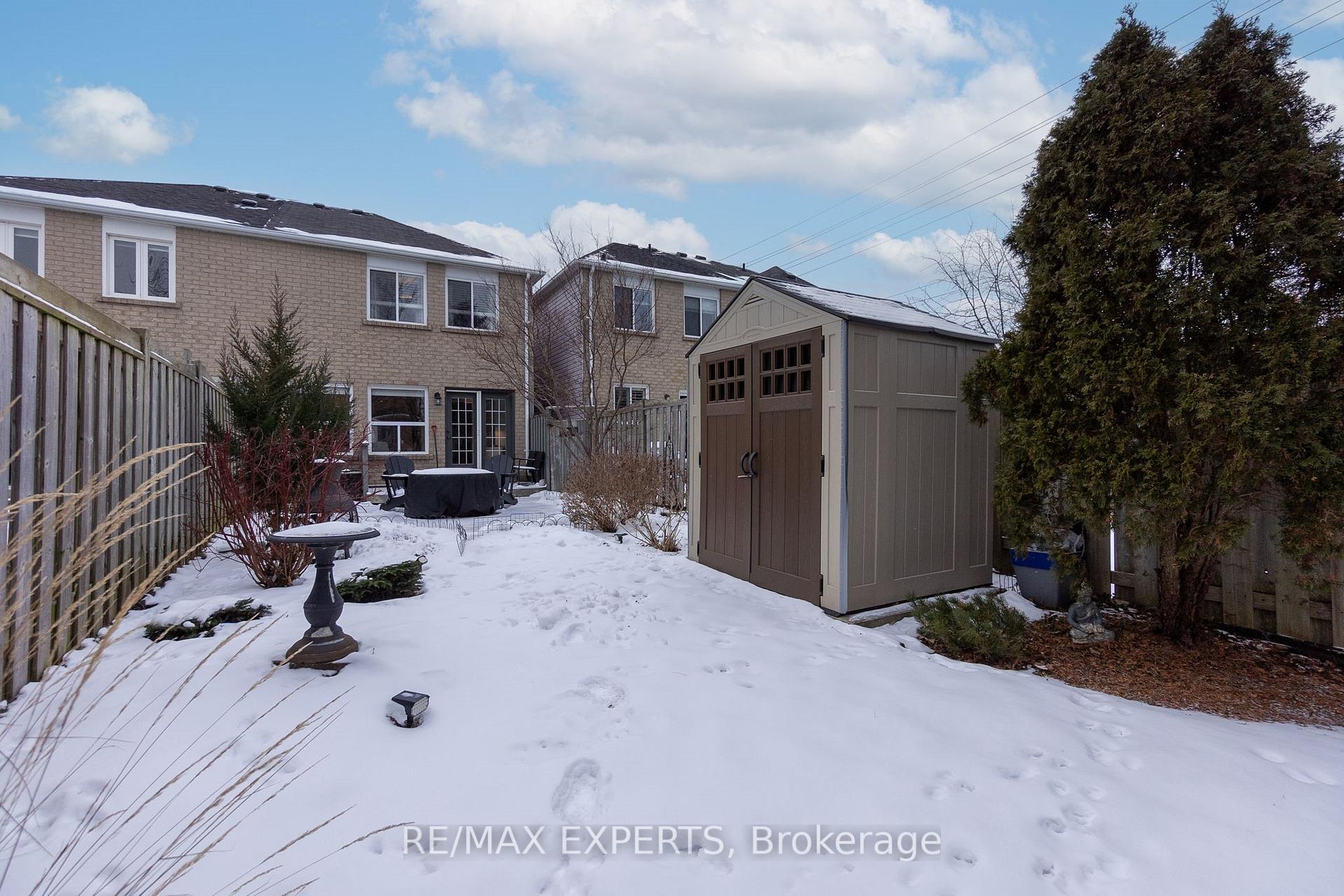 Photo 48 of 72 Giancola Crescent, Vaughan, Maple — HOMEH